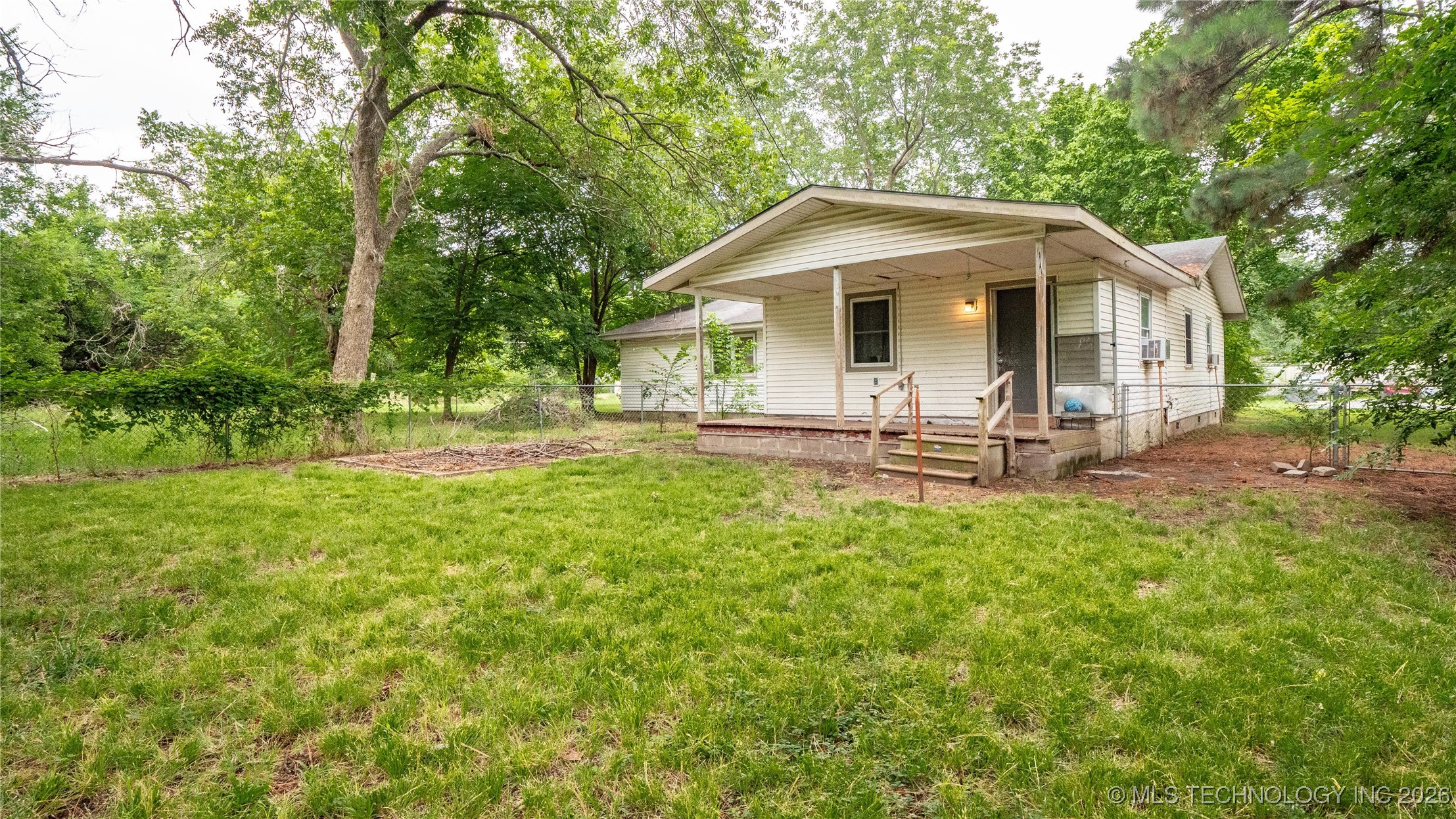 809 Carbon Avenue Property Photo 29