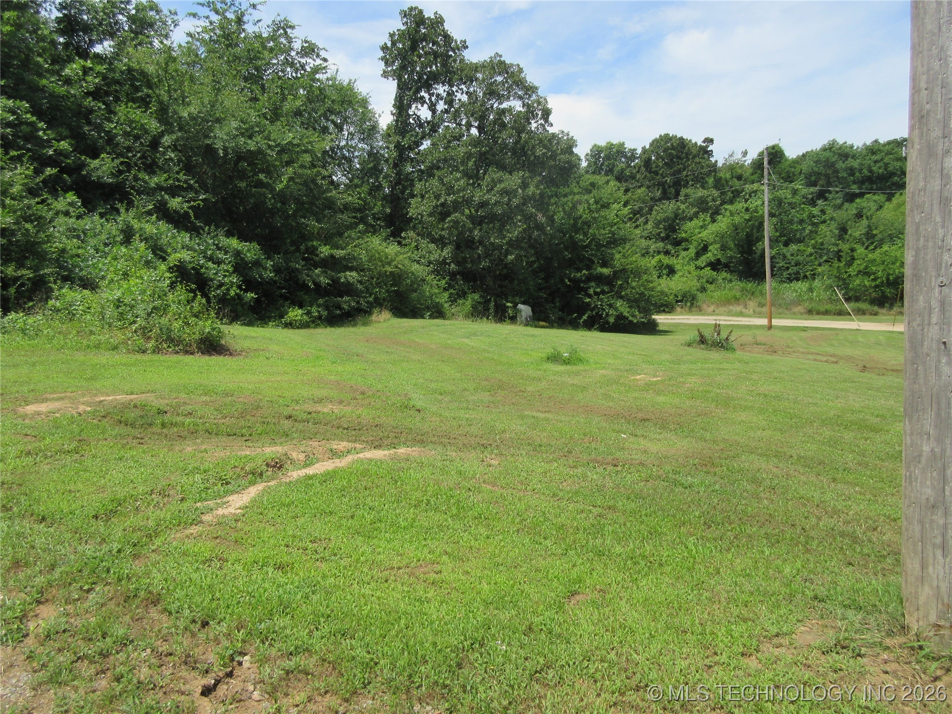 4192 Road Property Photo 1