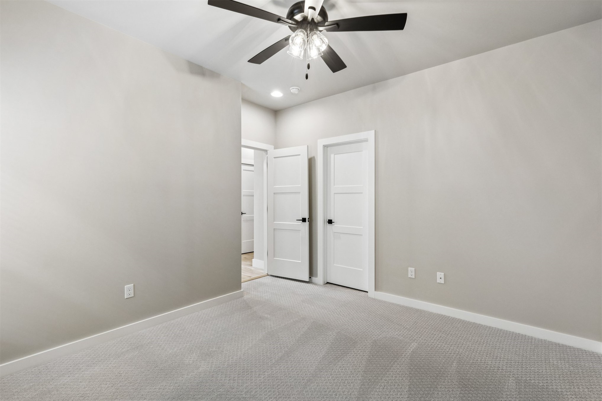 2707 W Van Buren Court Property Photo 36
