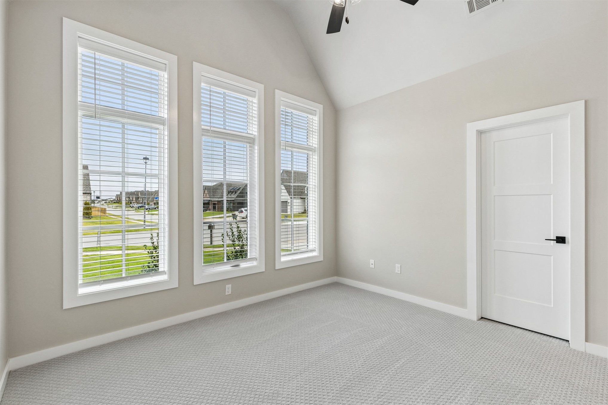 2707 W Van Buren Court Property Photo 38