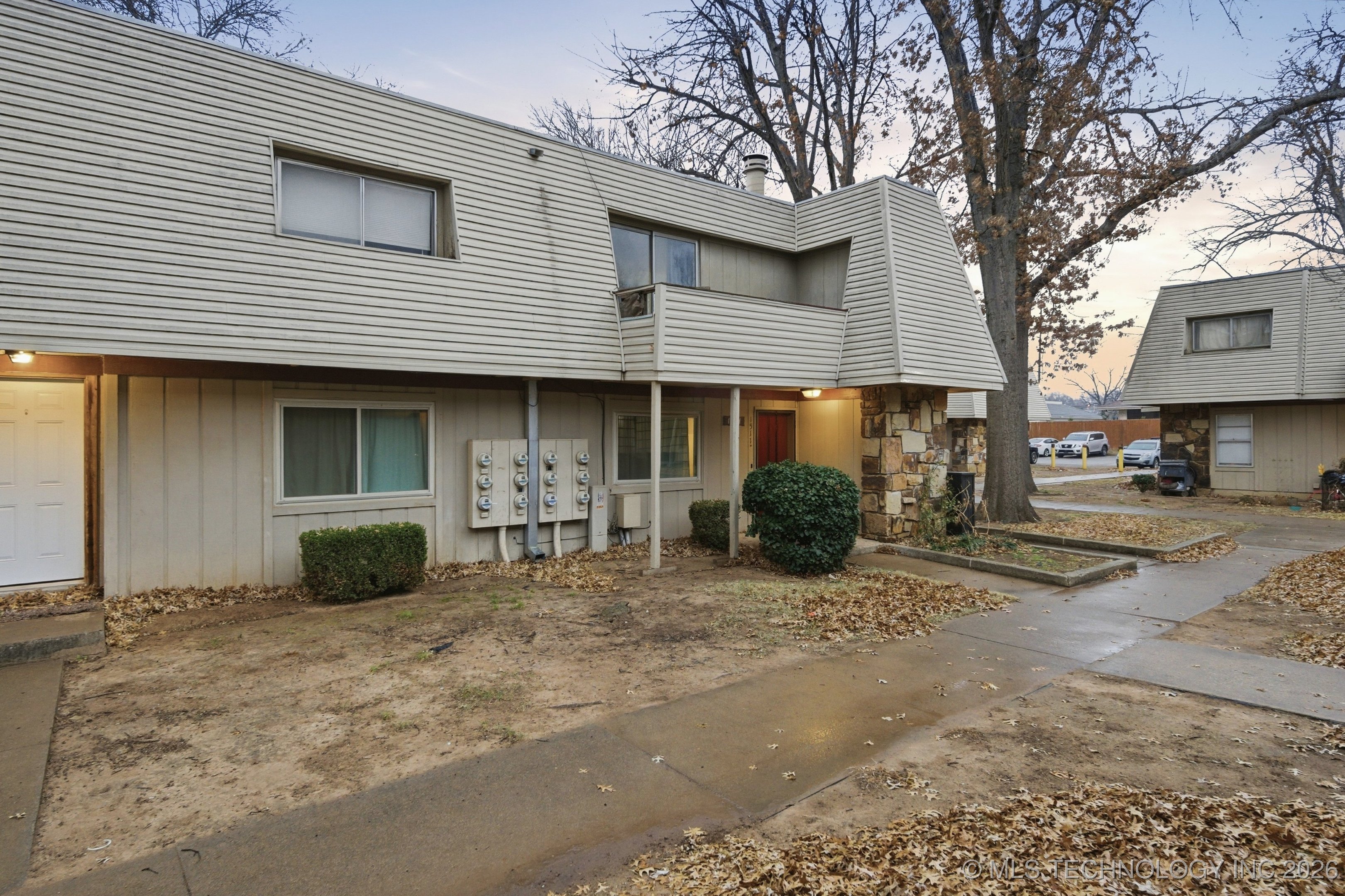 2215 E 67th Street 1511 Property Photo 1