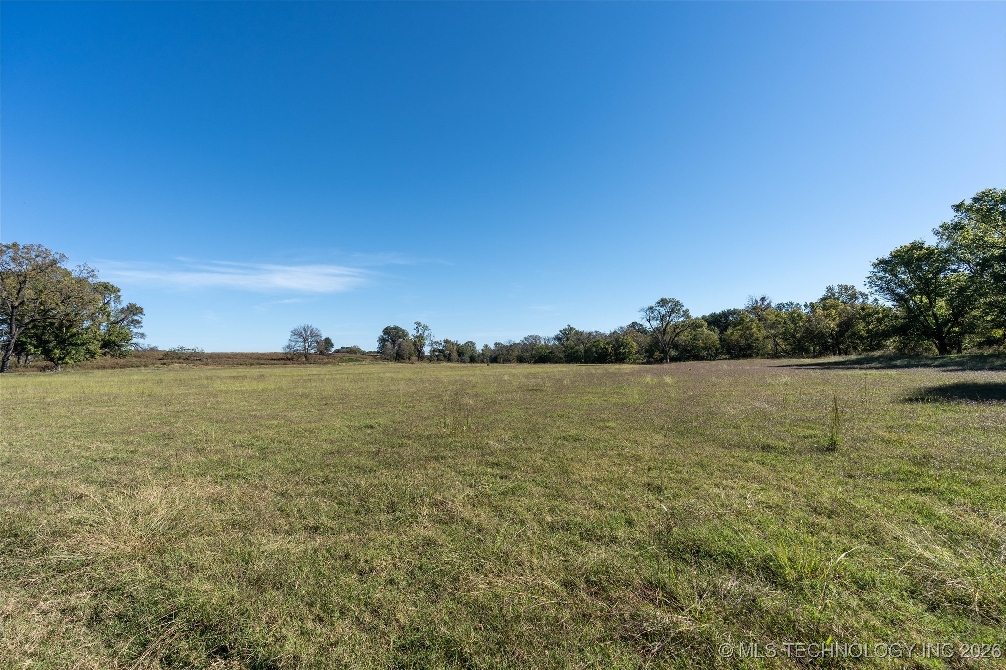 403238 E 1250 Property Photo 2