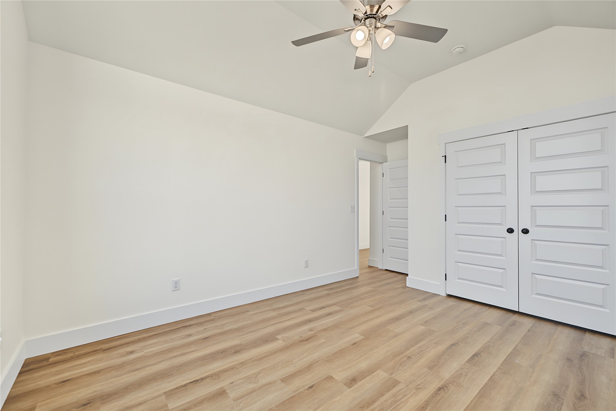 2084 E 130th Lane S Property Photo 5