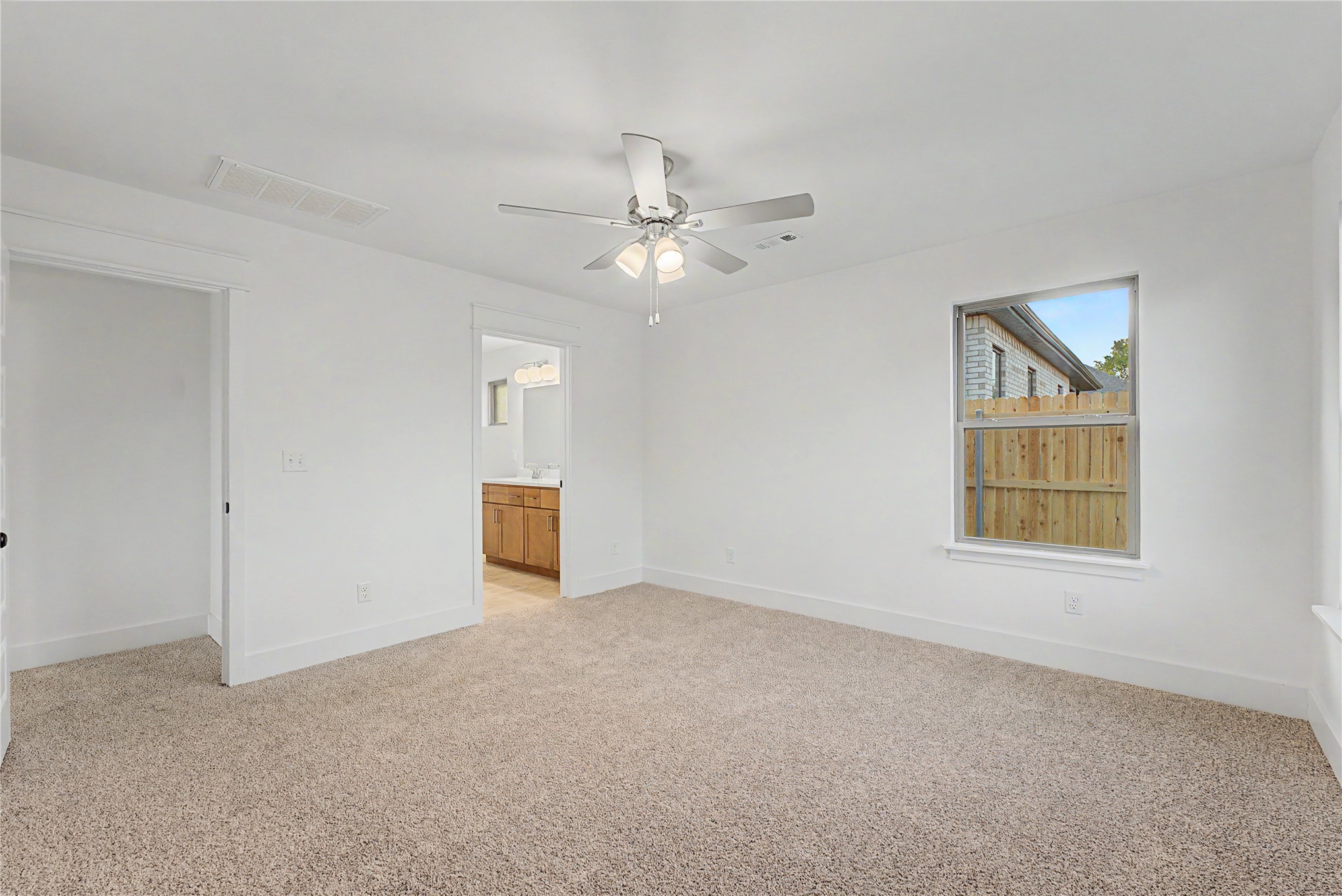 10807 S 274th East Avenue Property Photo 5