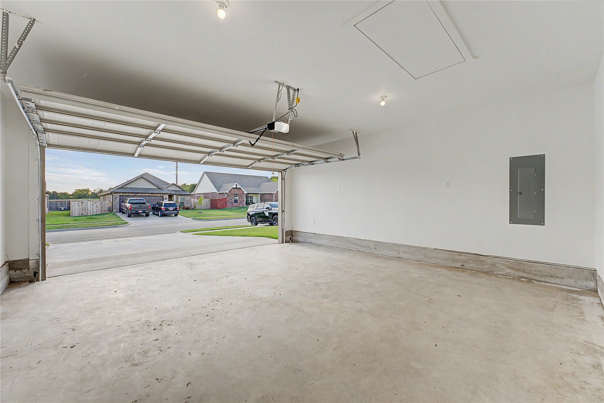 10807 S 274th East Avenue Property Photo 16