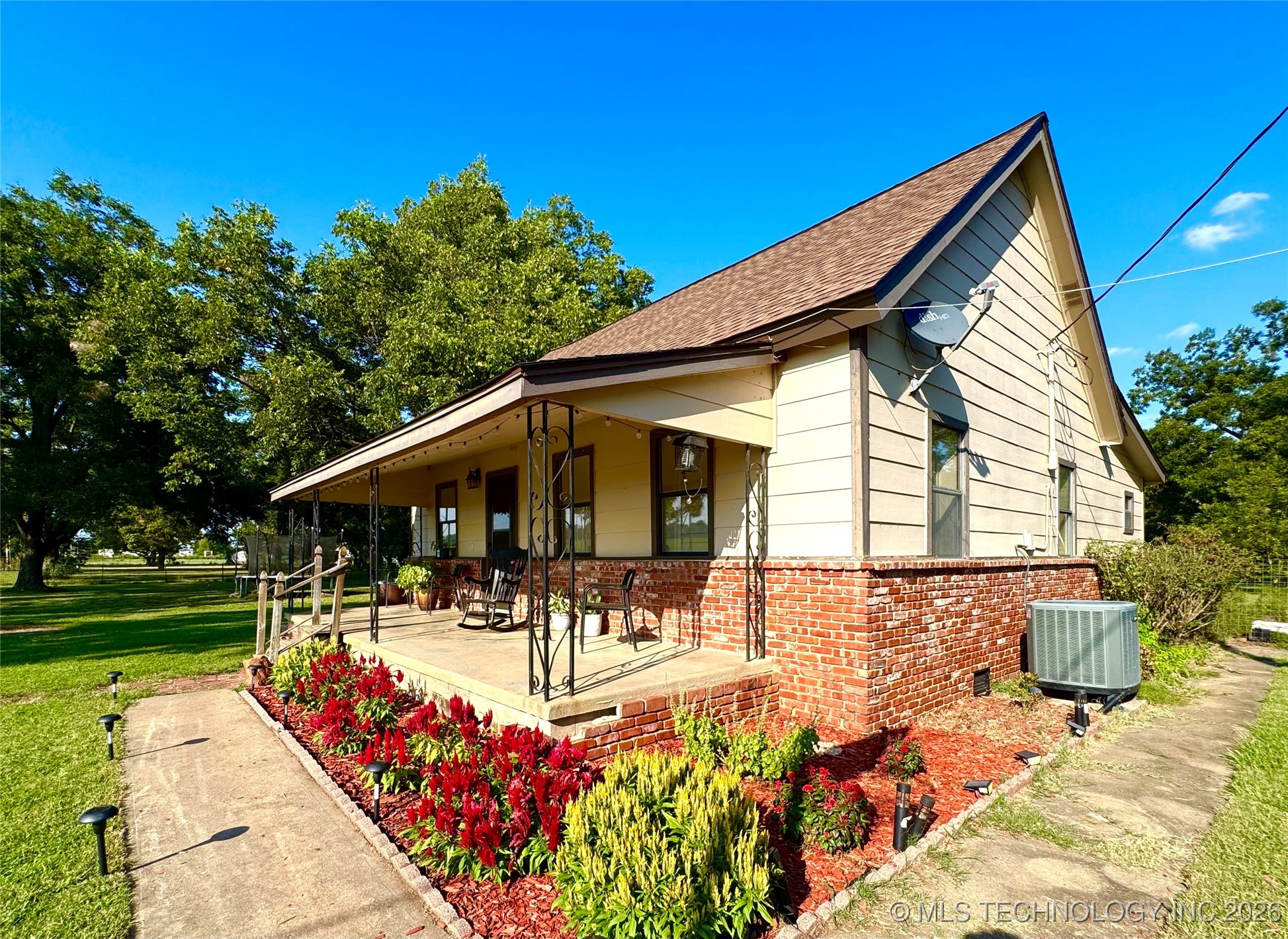 17405 S Garnett Road Property Photo 1