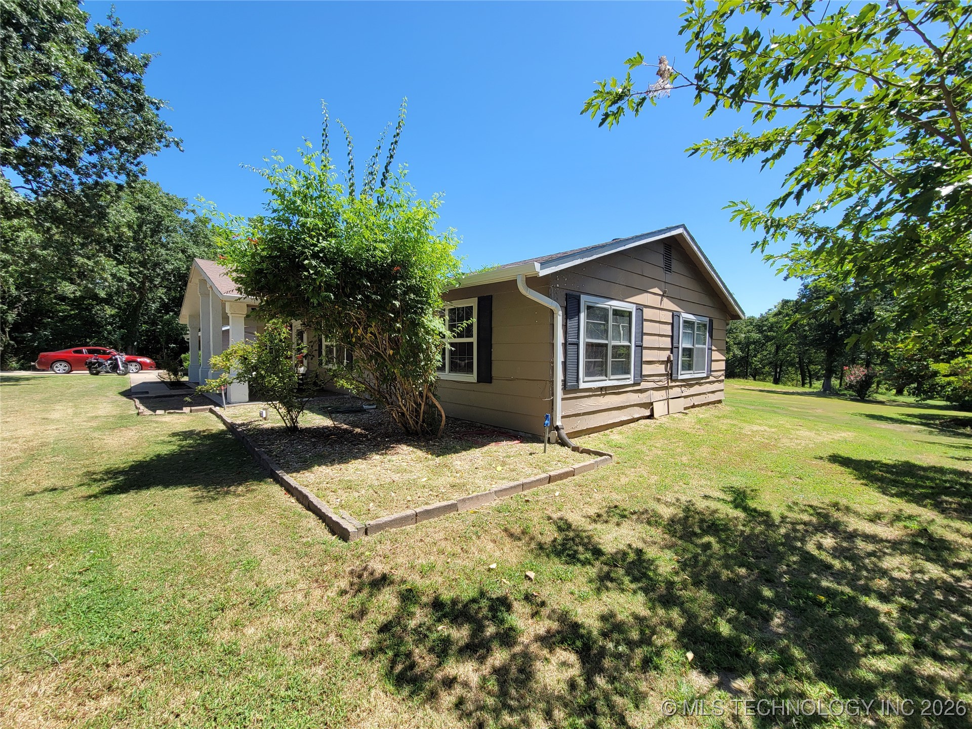 395 Bower Road Property Photo 3