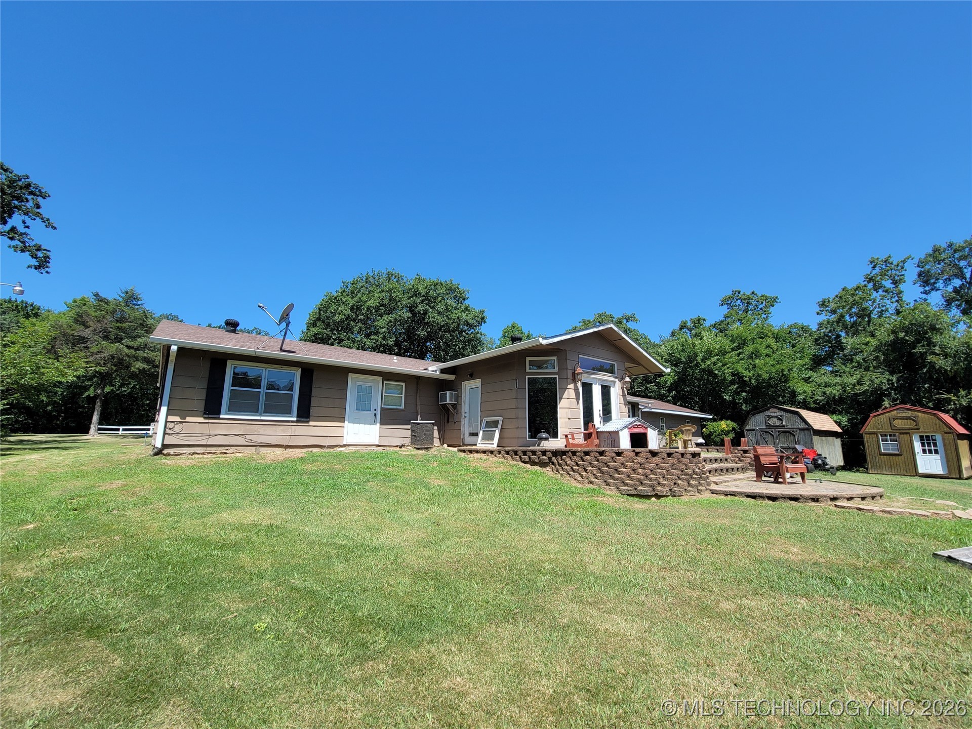 395 Bower Road Property Photo 4