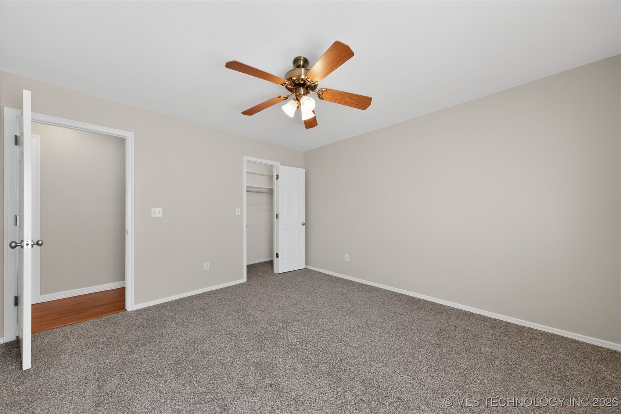 1907 W Rockport Place Property Photo 25