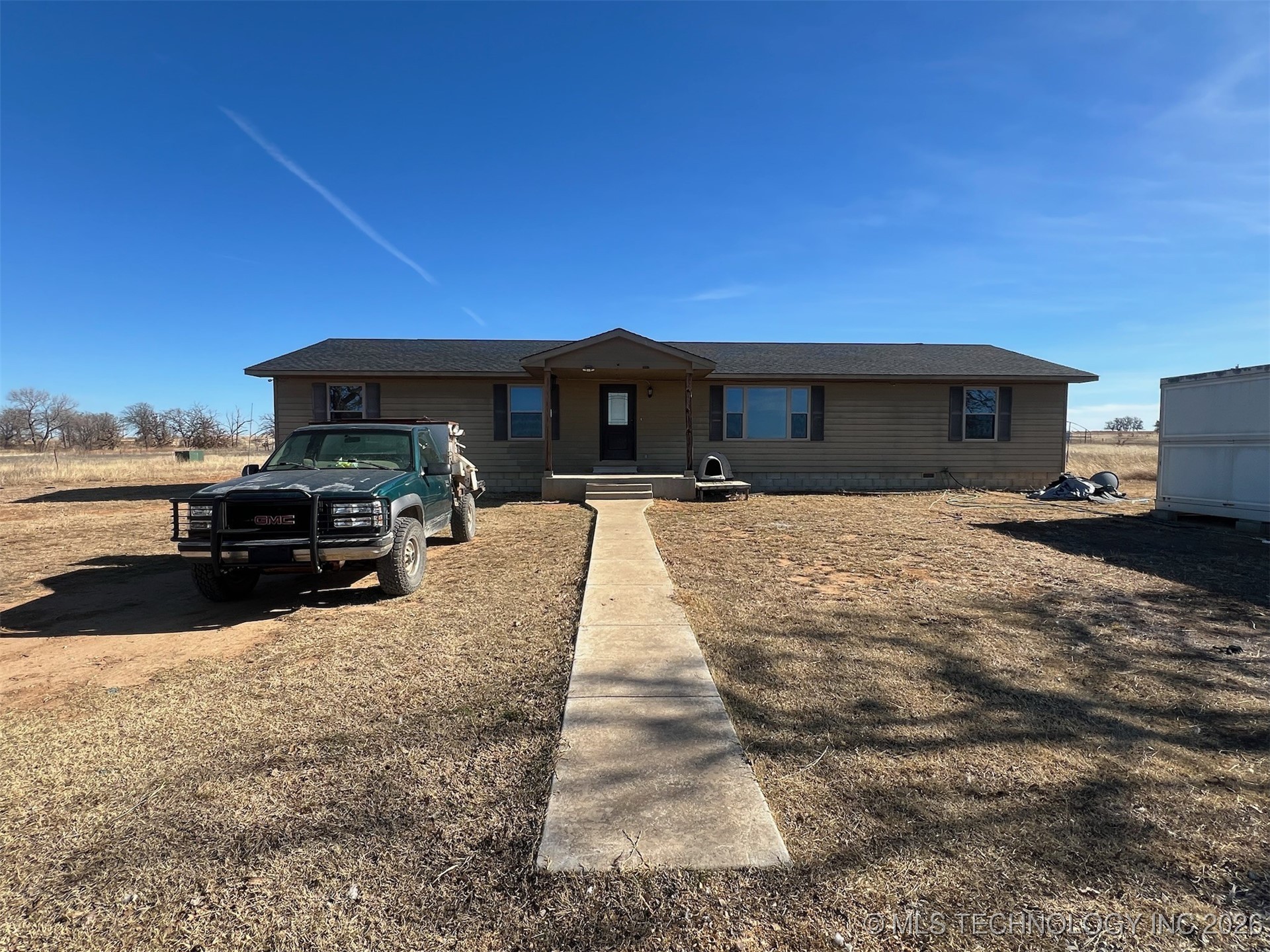 179104 N 3030 Road Property Photo 3