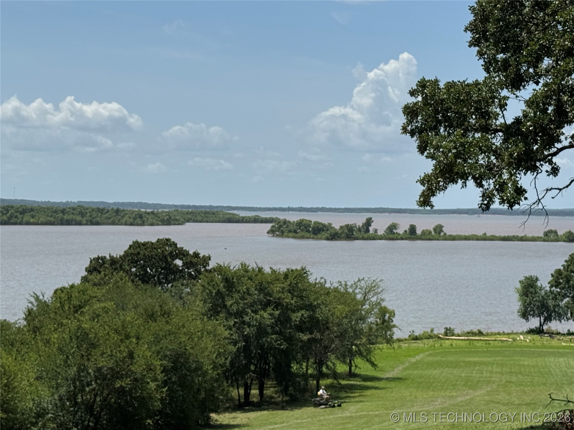 16092 Donna Lane Property Photo 28