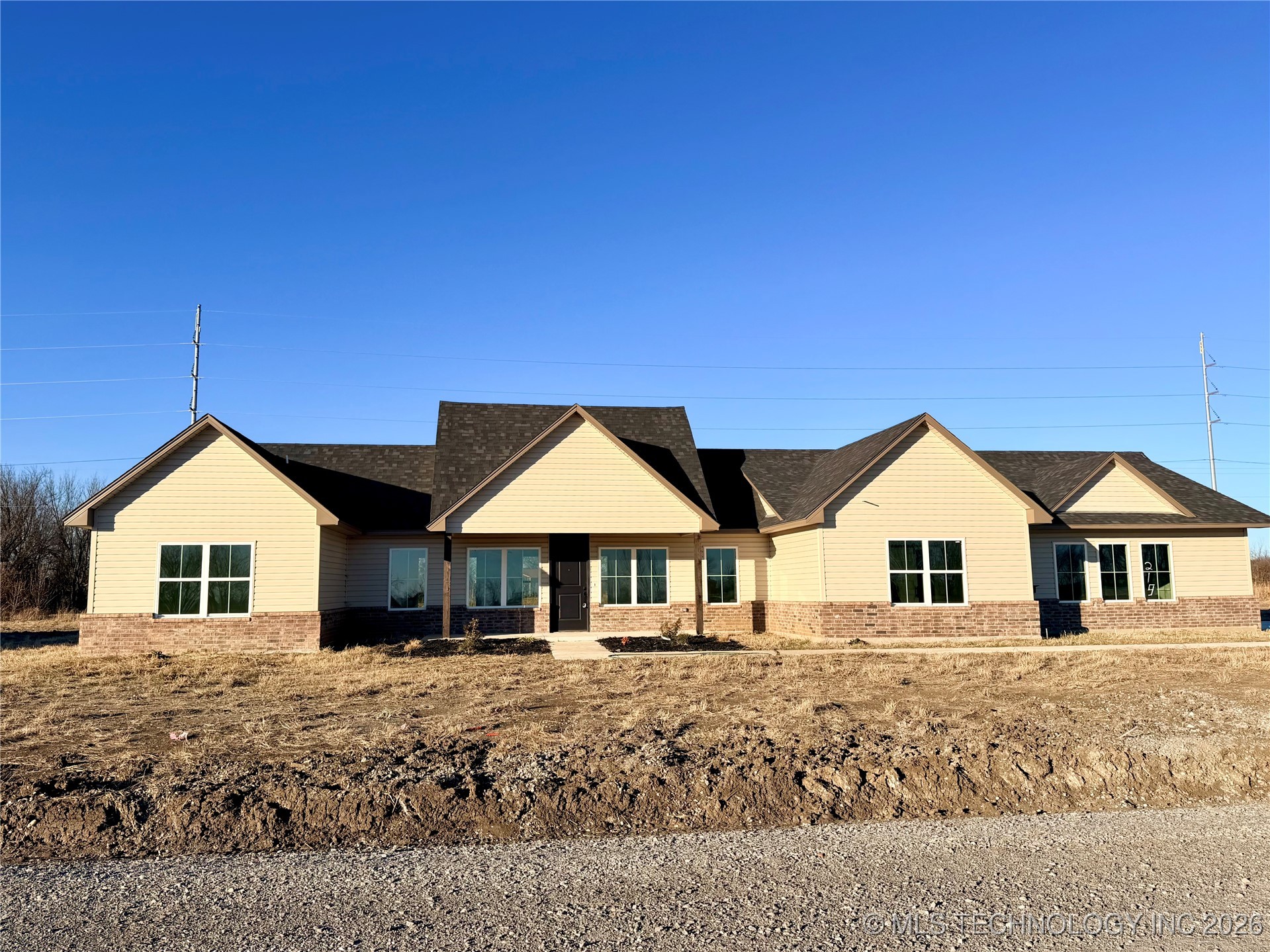 215 W 481 Road Property Photo 1