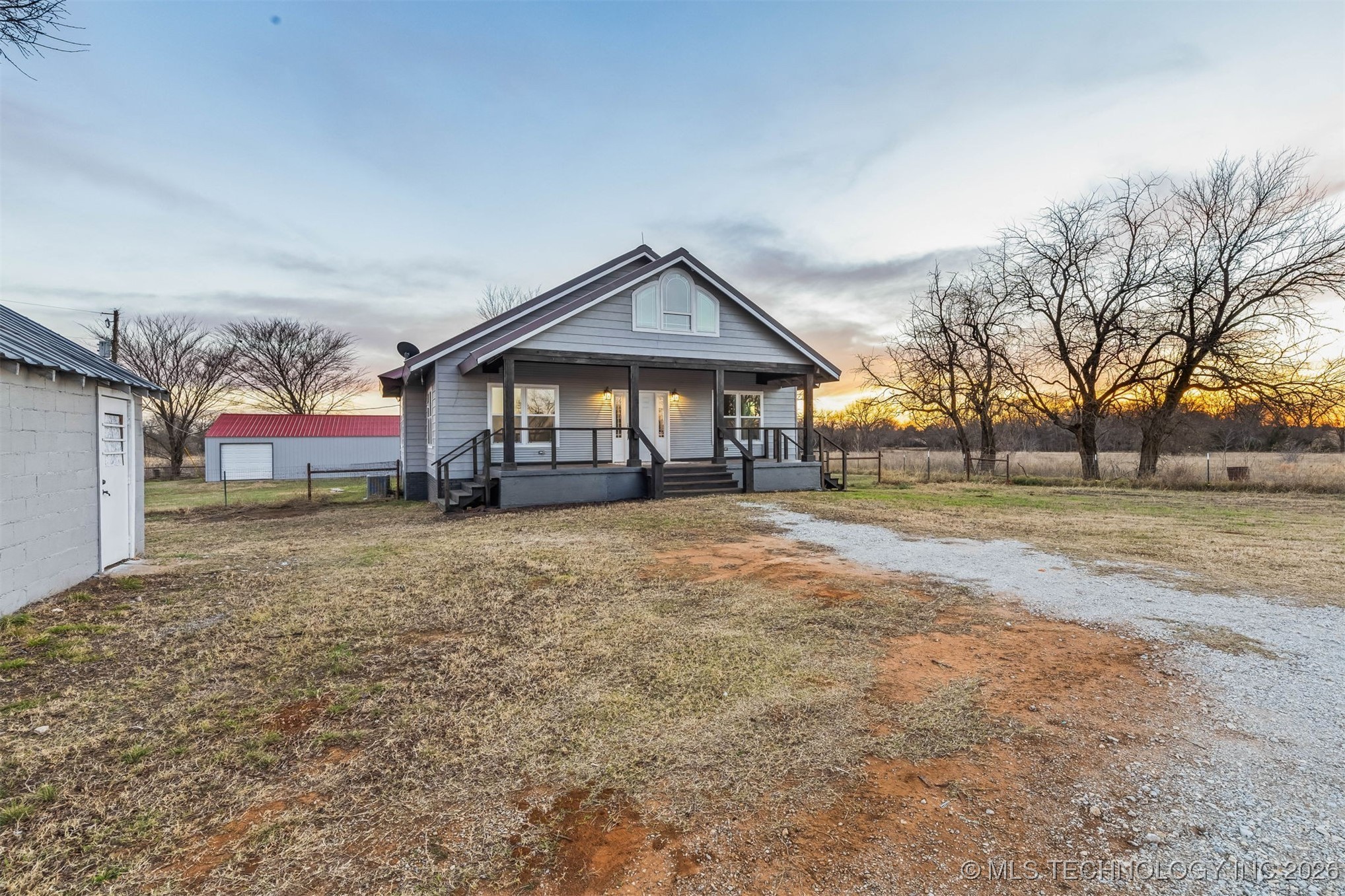 7810 State Road 70 E Property Photo 12