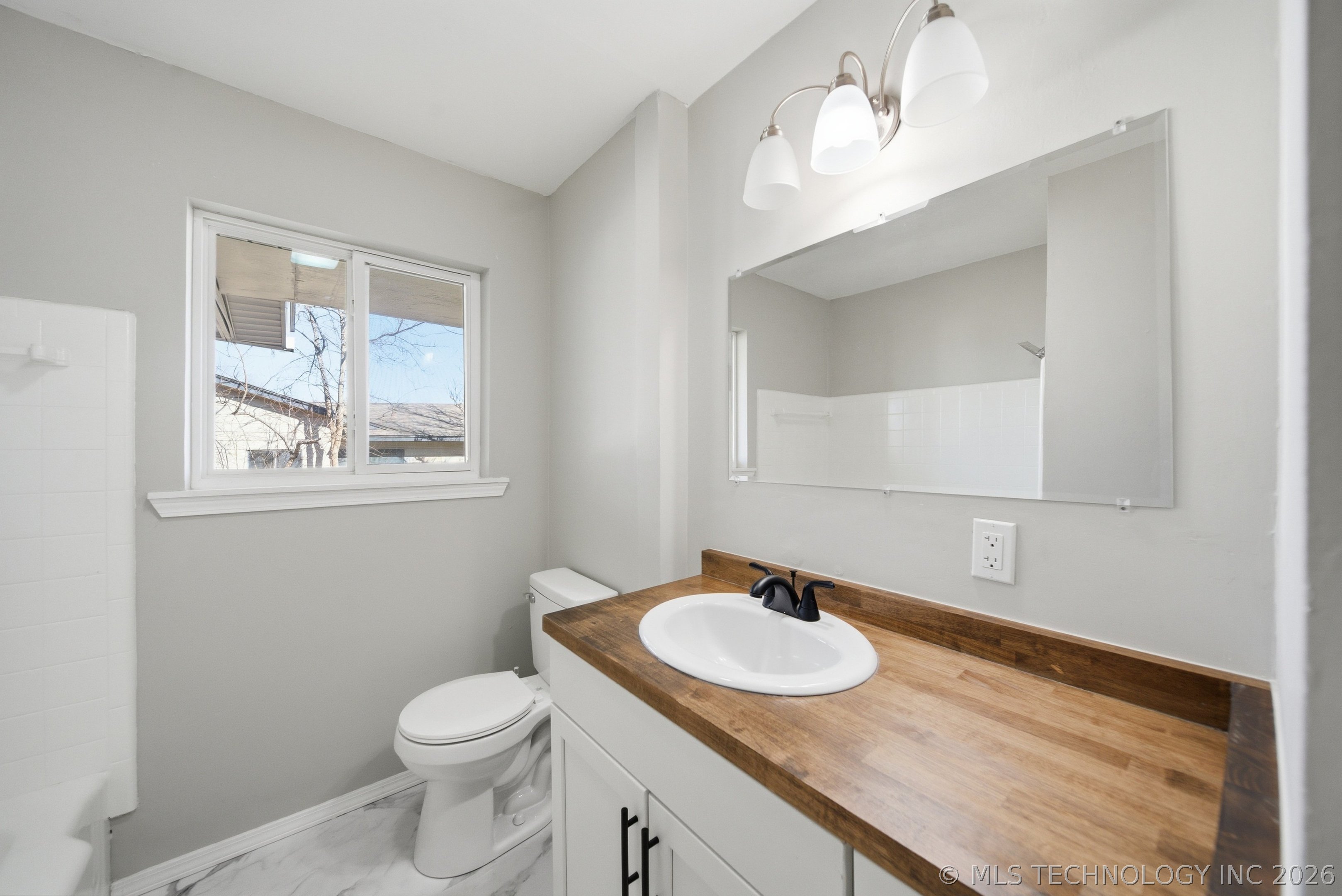 2904 S Hudson Place Property Photo 17