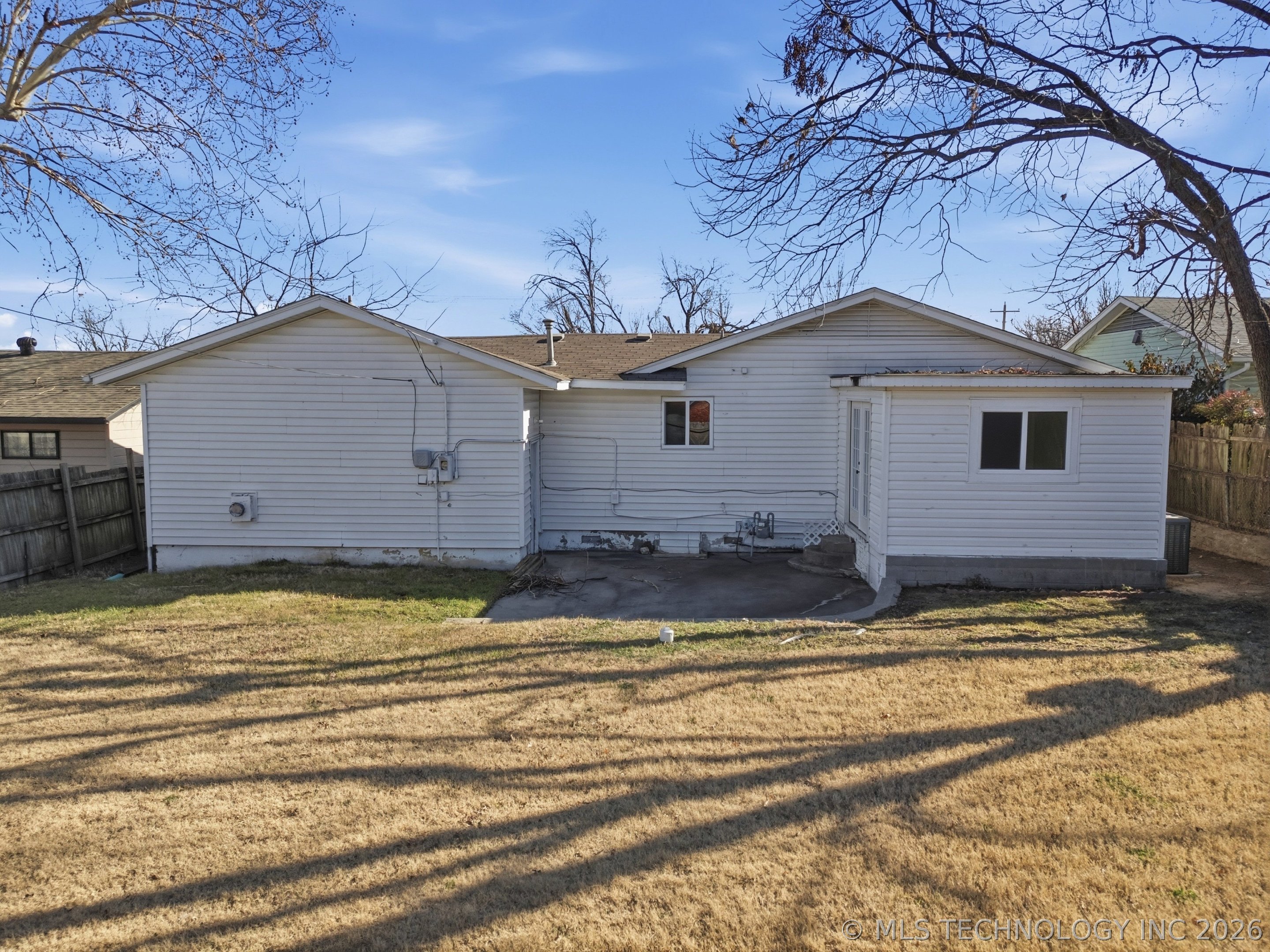 2904 S Hudson Place Property Photo 24