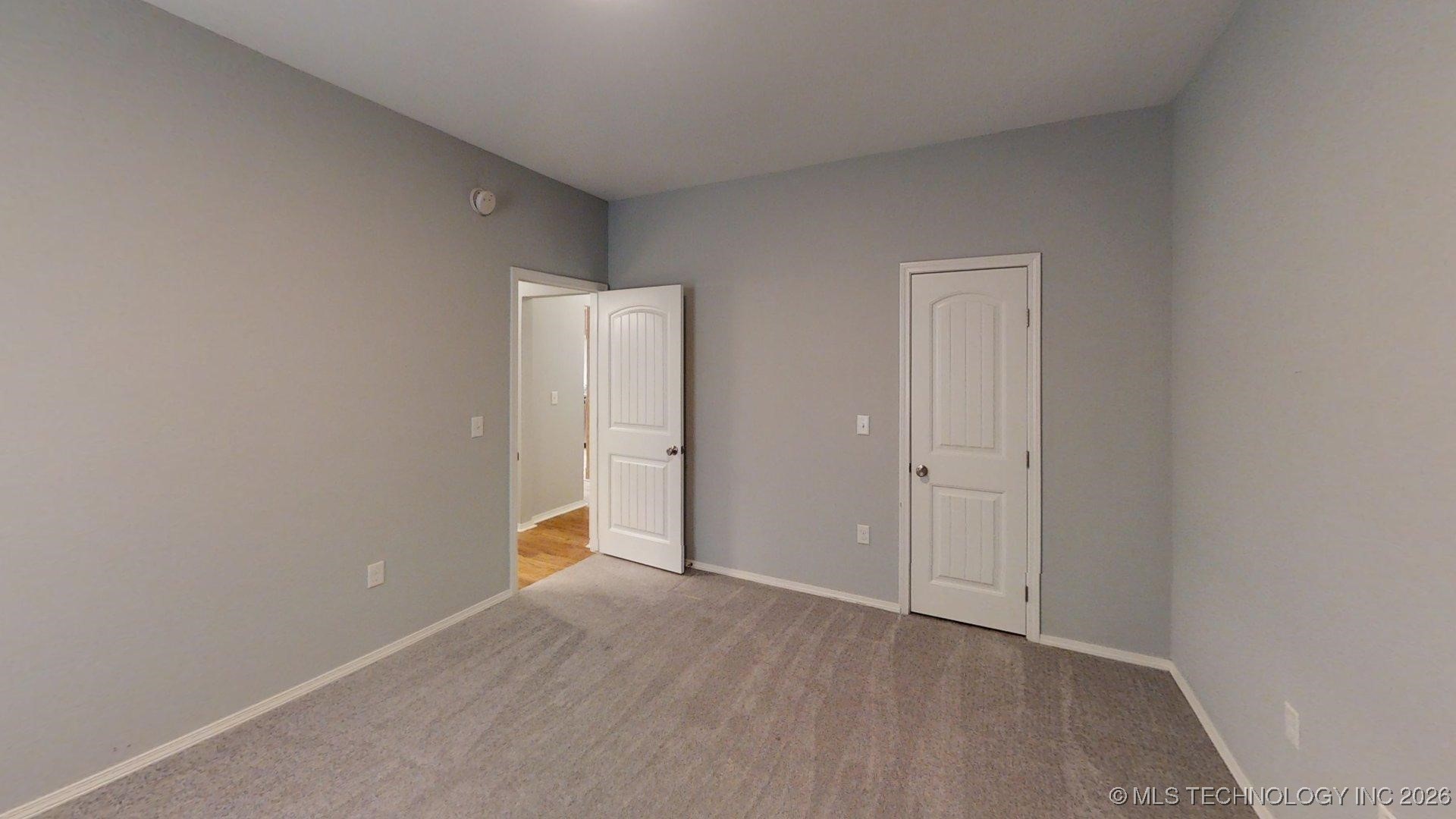 826 Oak Tree Drive Property Photo 31