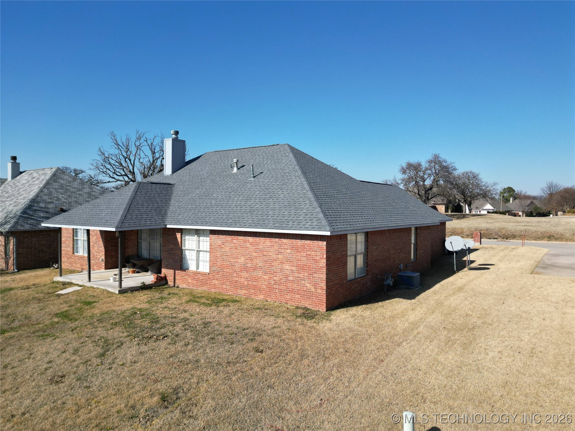 826 Oak Tree Drive Property Photo 37