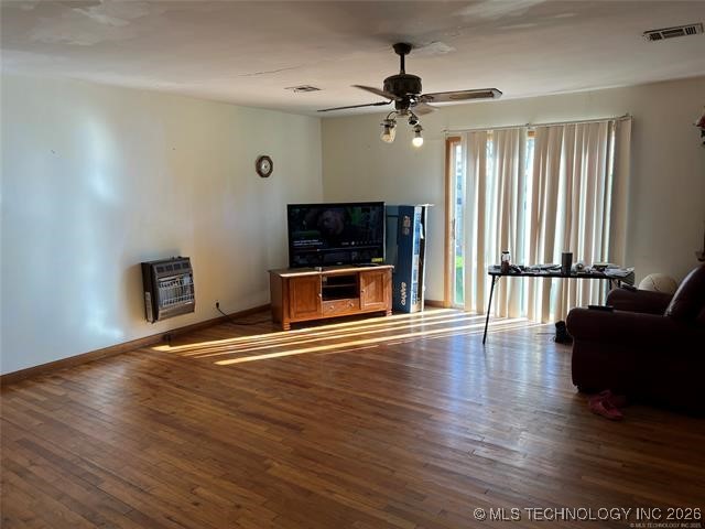 8925 State Road 78 Property Photo 4