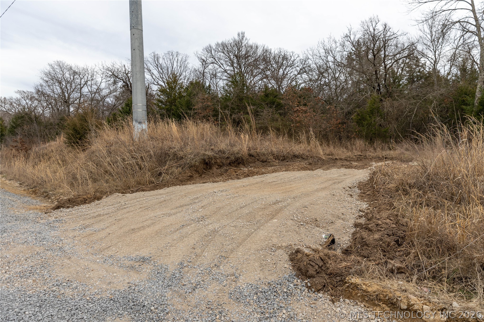 1 E 1180 Road Property Photo 22