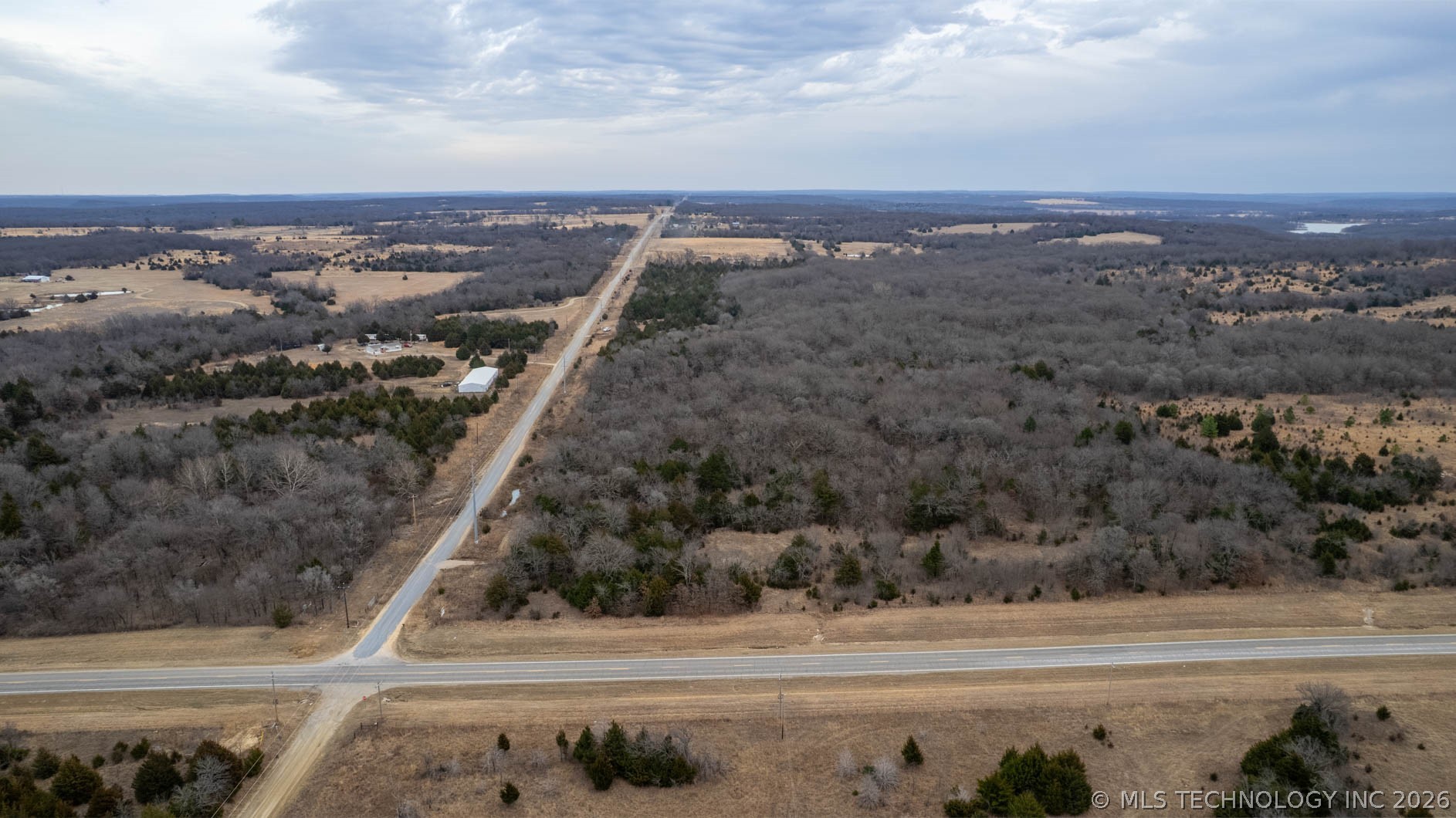 1 E 1180 Road Property Photo 40