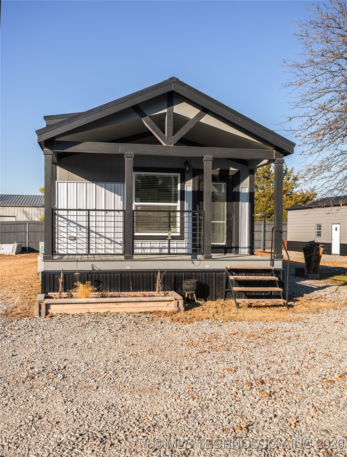 421317 E 1168 Property Photo 20