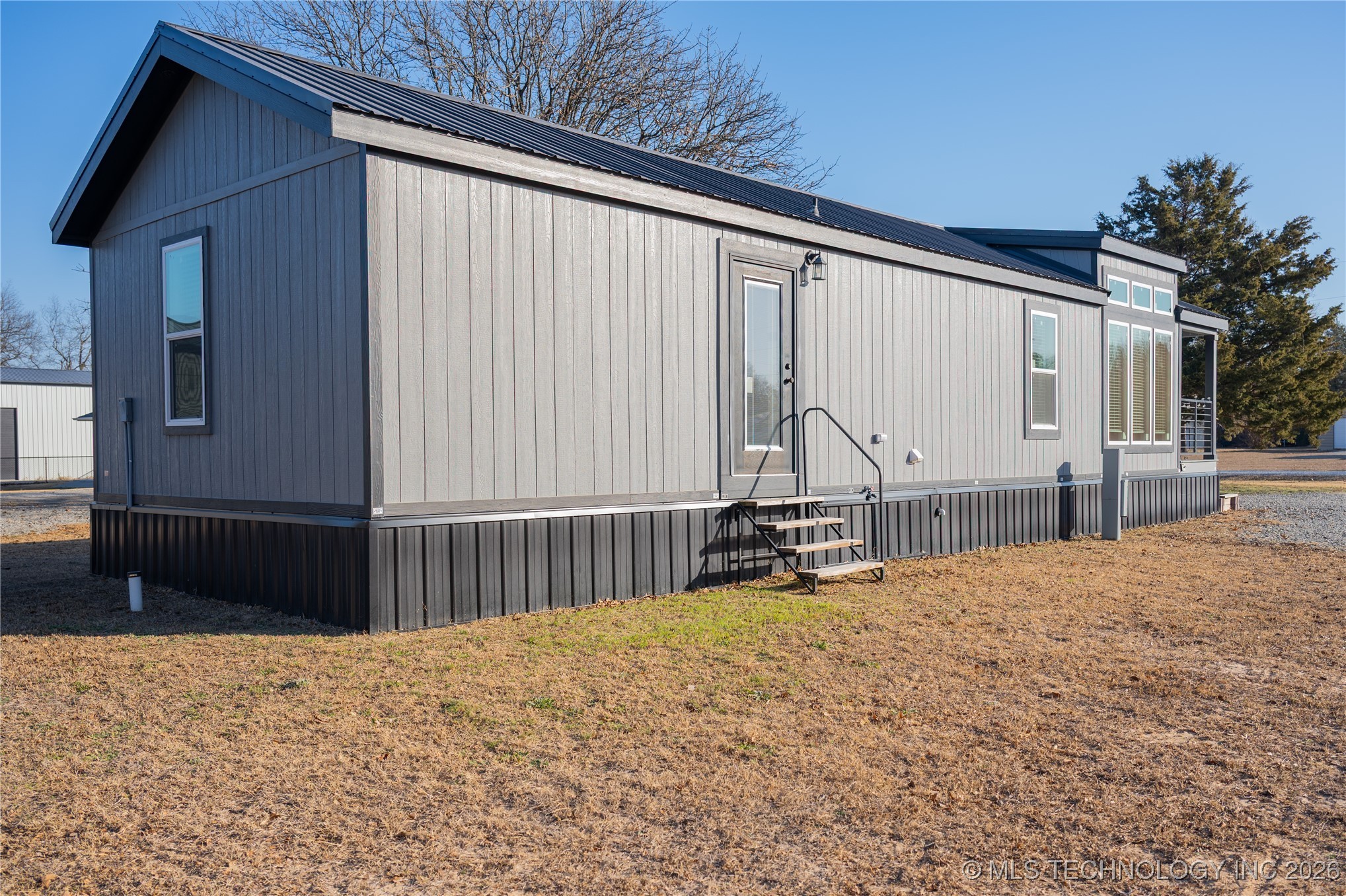 421317 E 1168 Property Photo 21