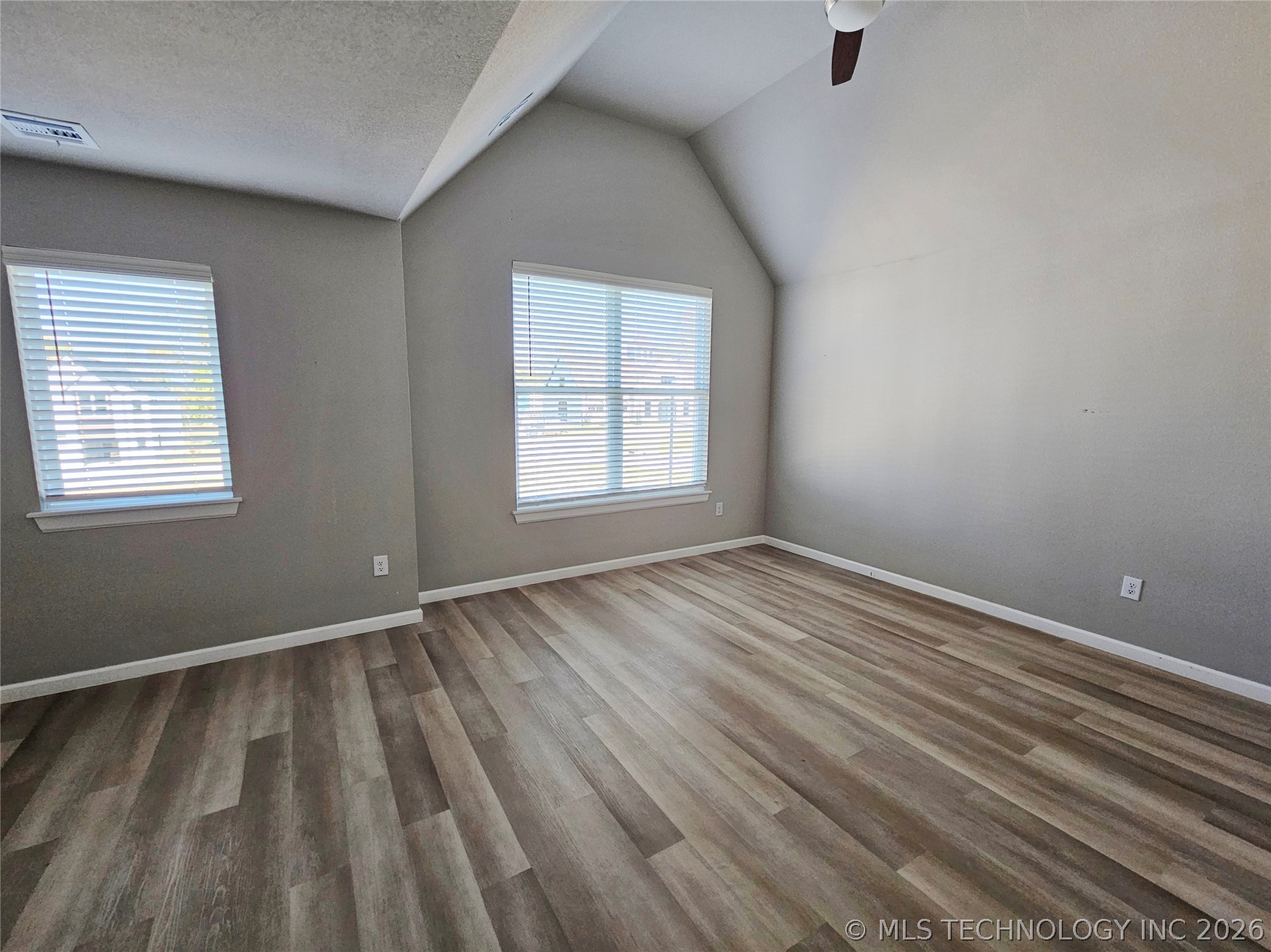 3406 Redbud Lane Property Photo 10