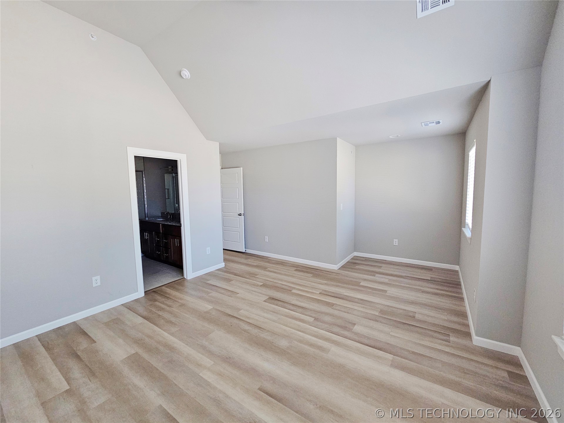 3406 Redbud Lane Property Photo 11