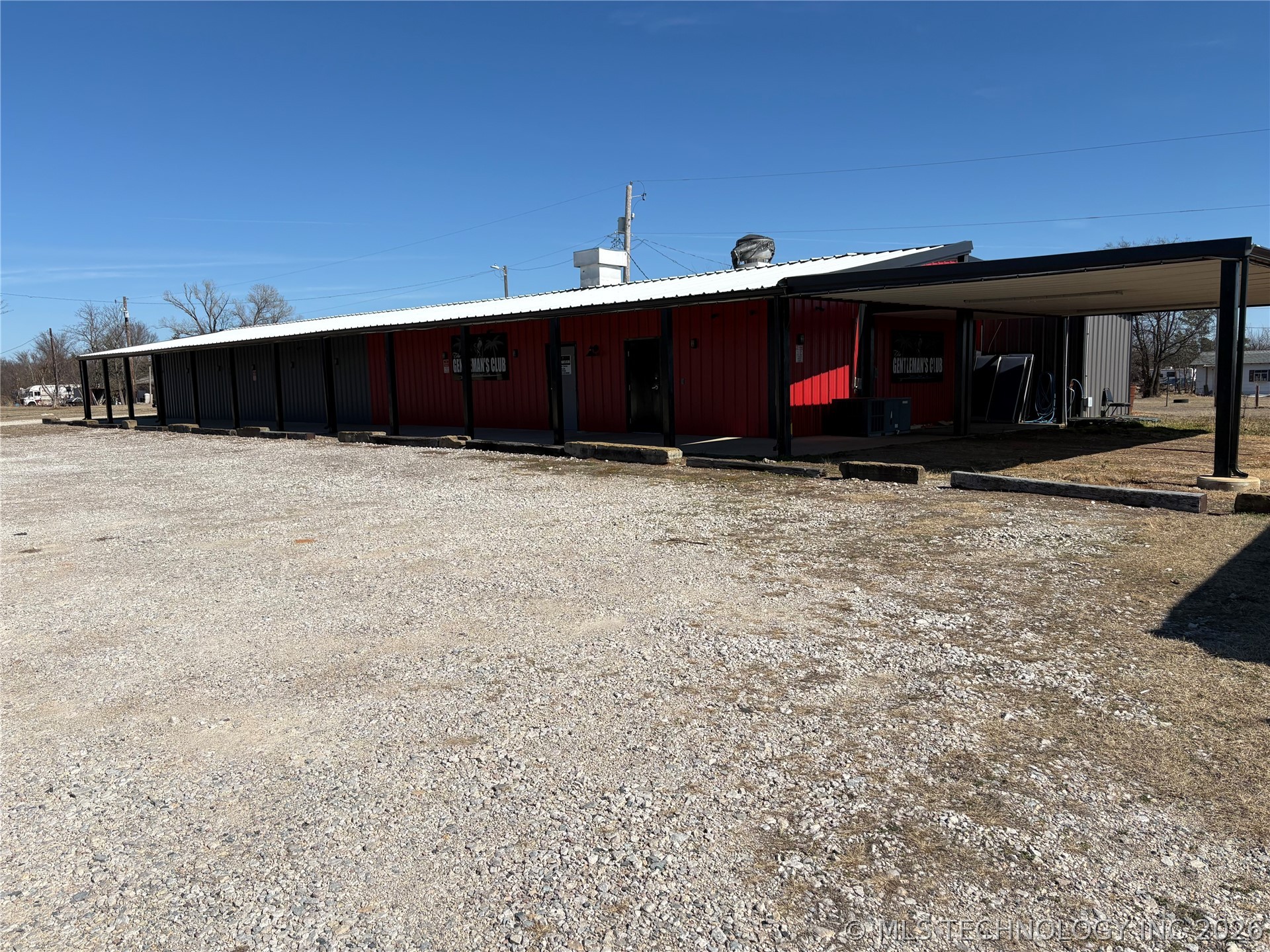 1704 Highway 70 E Property Photo 2
