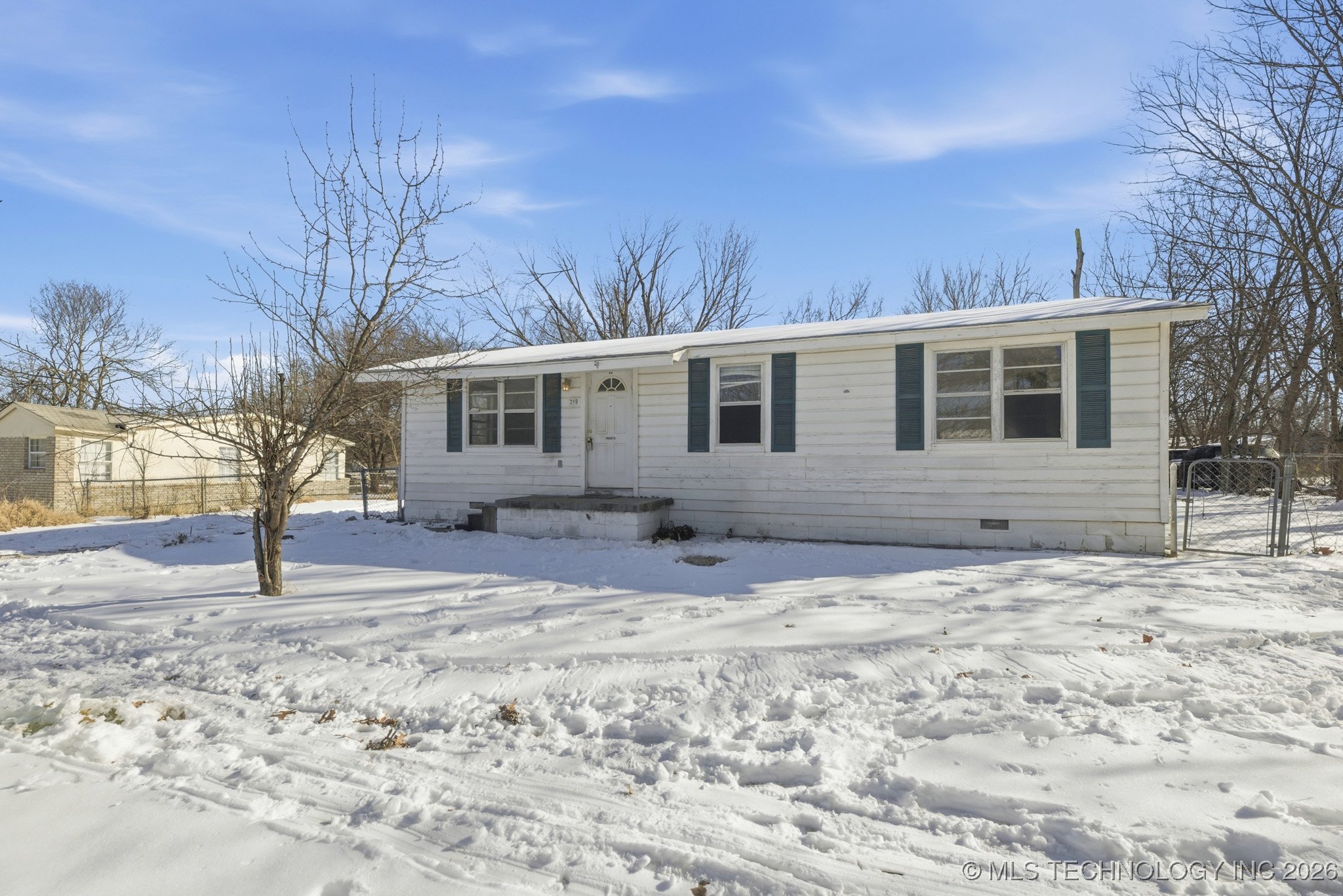 219 S Ash Street Property Photo 1