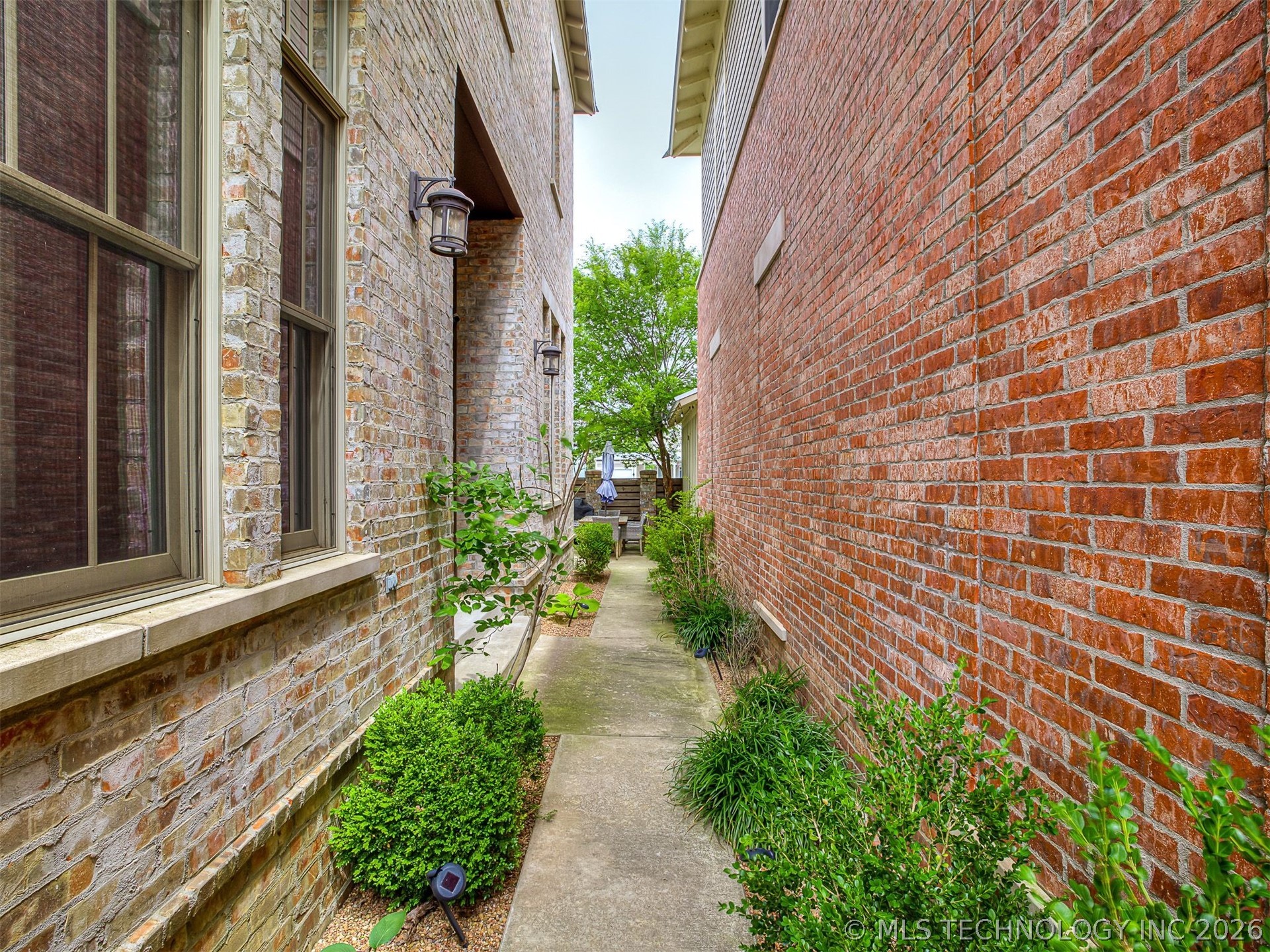 41 Park Street Property Photo 52