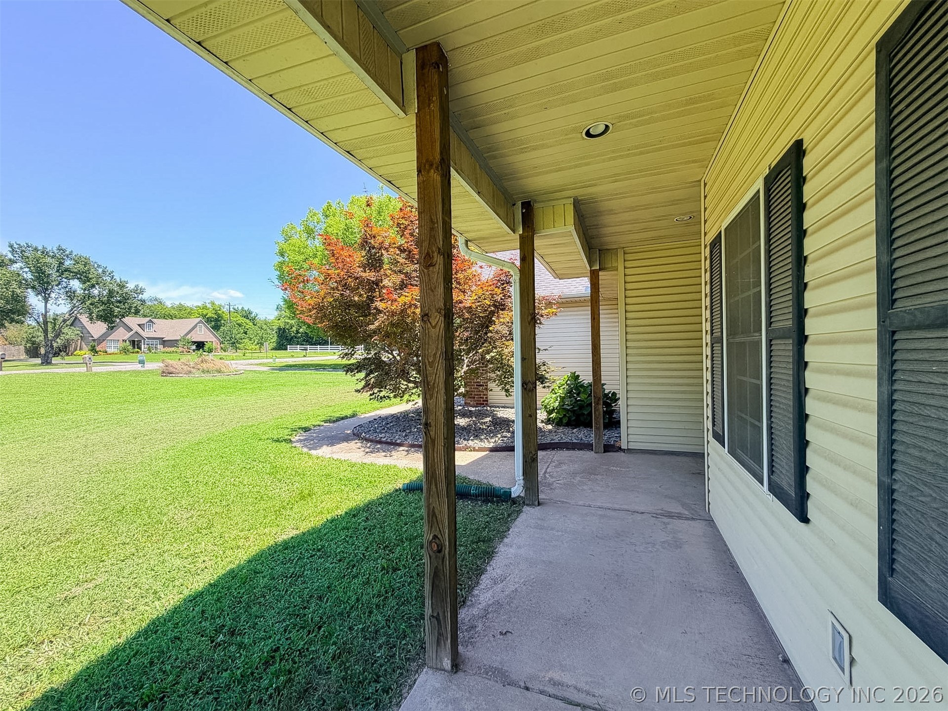 16929 W 736 Road Property Photo 5