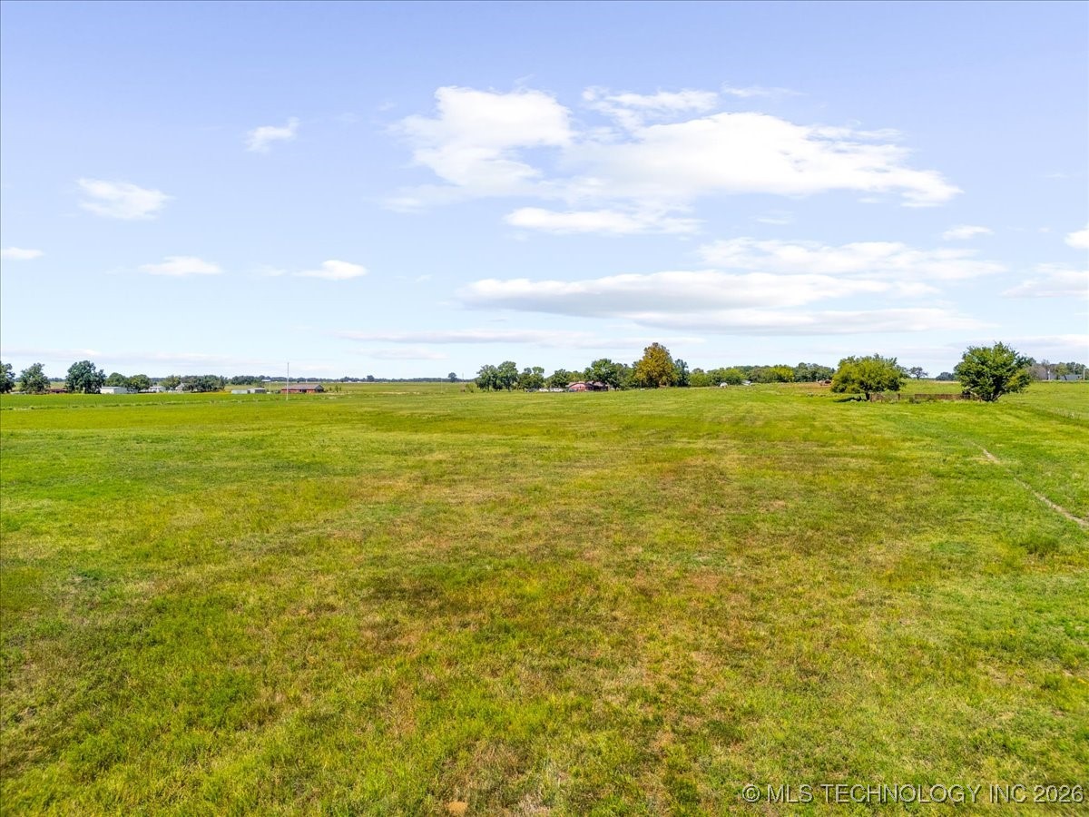 6 Wild Rose Road Property Photo 8