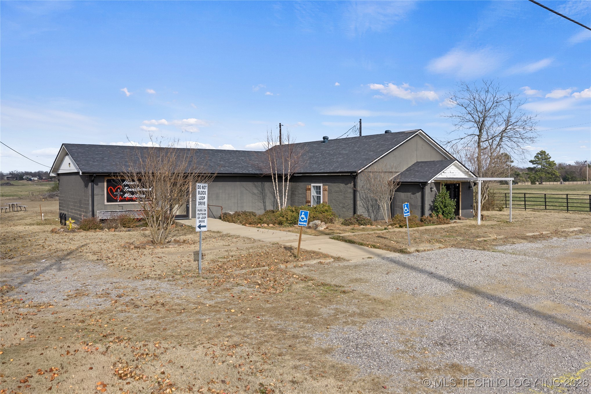 4310 University Boulevard Property Photo 1