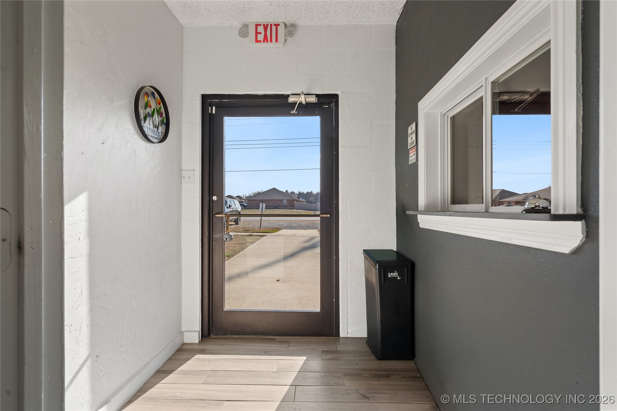 4310 University Boulevard Property Photo 5