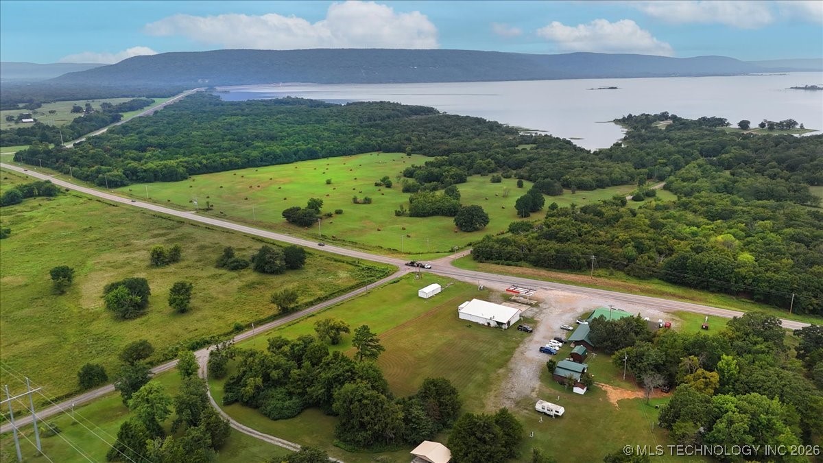 Highway 2 Property Photo 9
