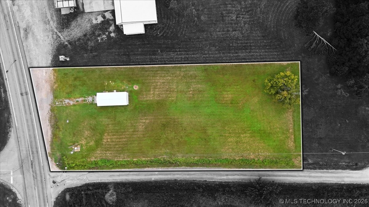 Highway 2 Property Photo 15