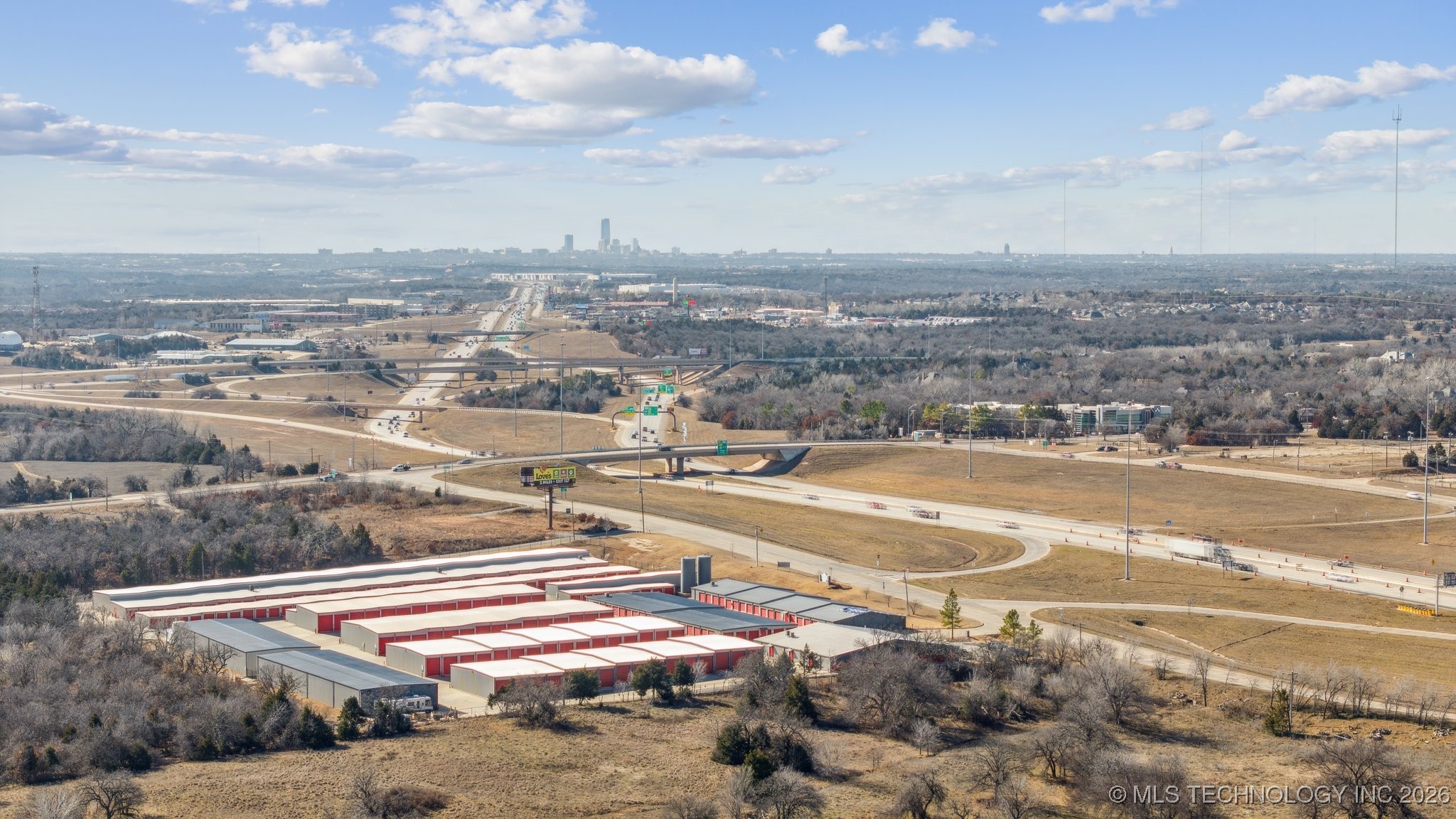 4200 E I-35 Highway Property Photo 17