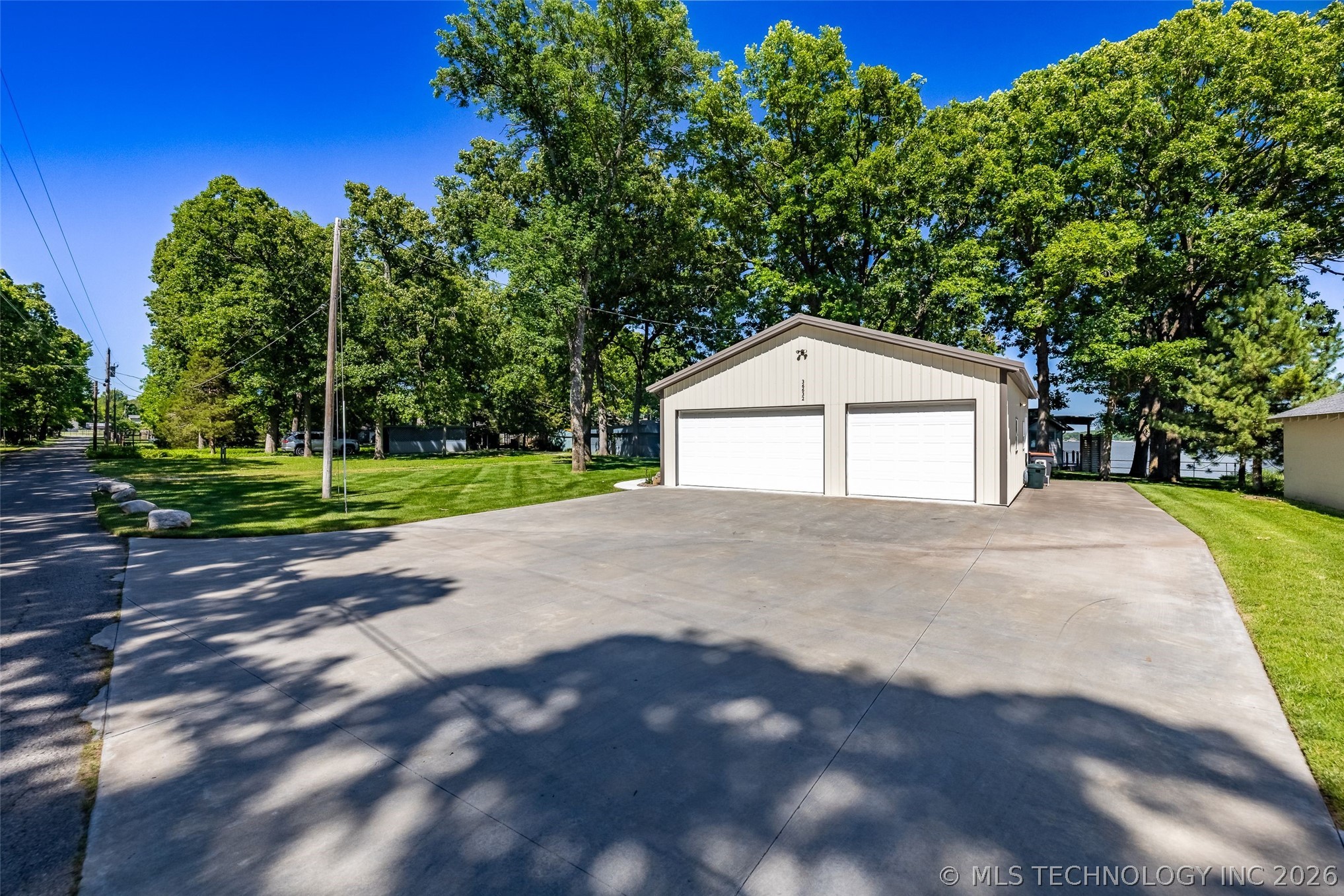 36632 S Cliff Crest Drive Property Photo 5