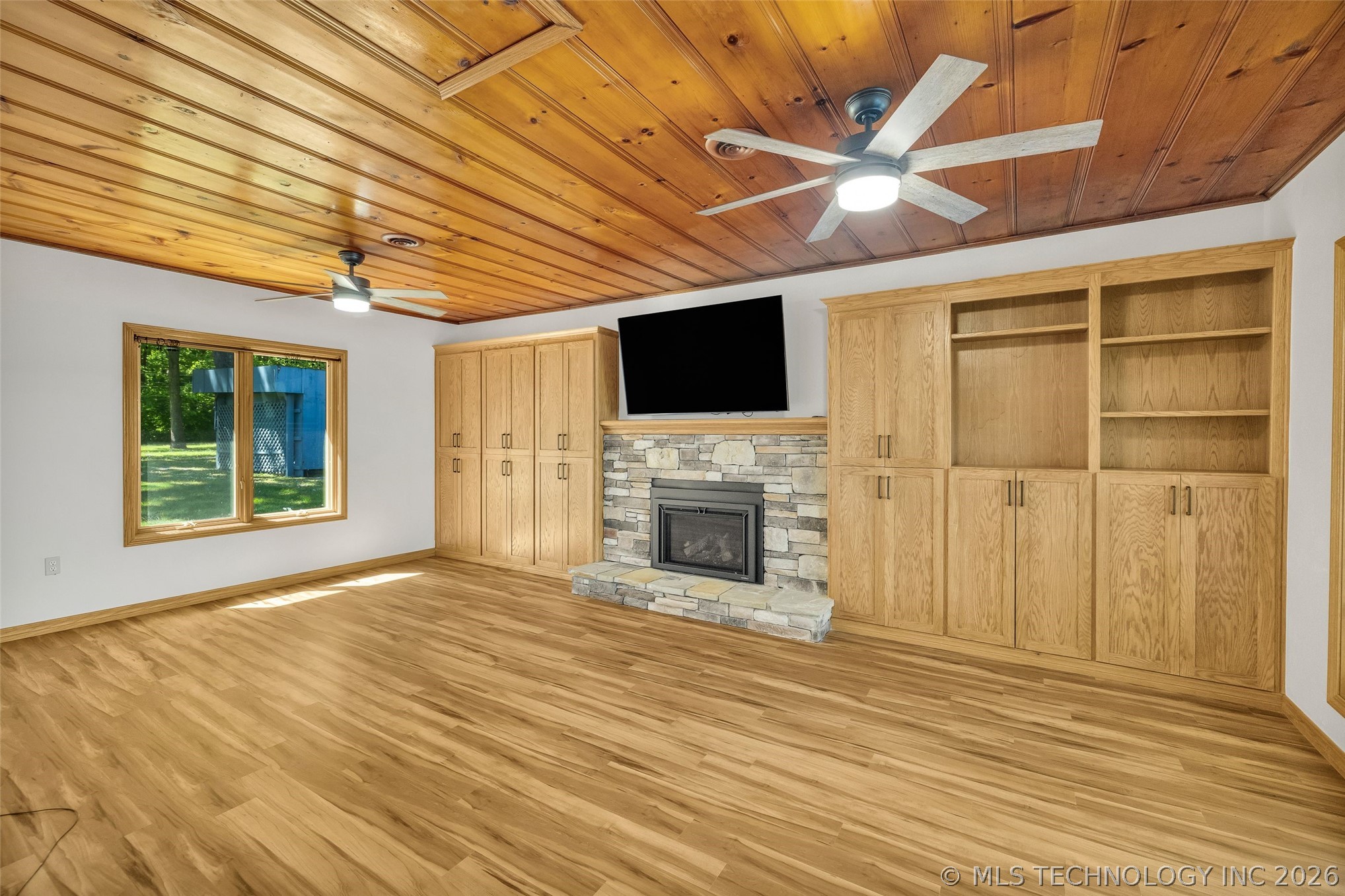 36632 S Cliff Crest Drive Property Photo 6