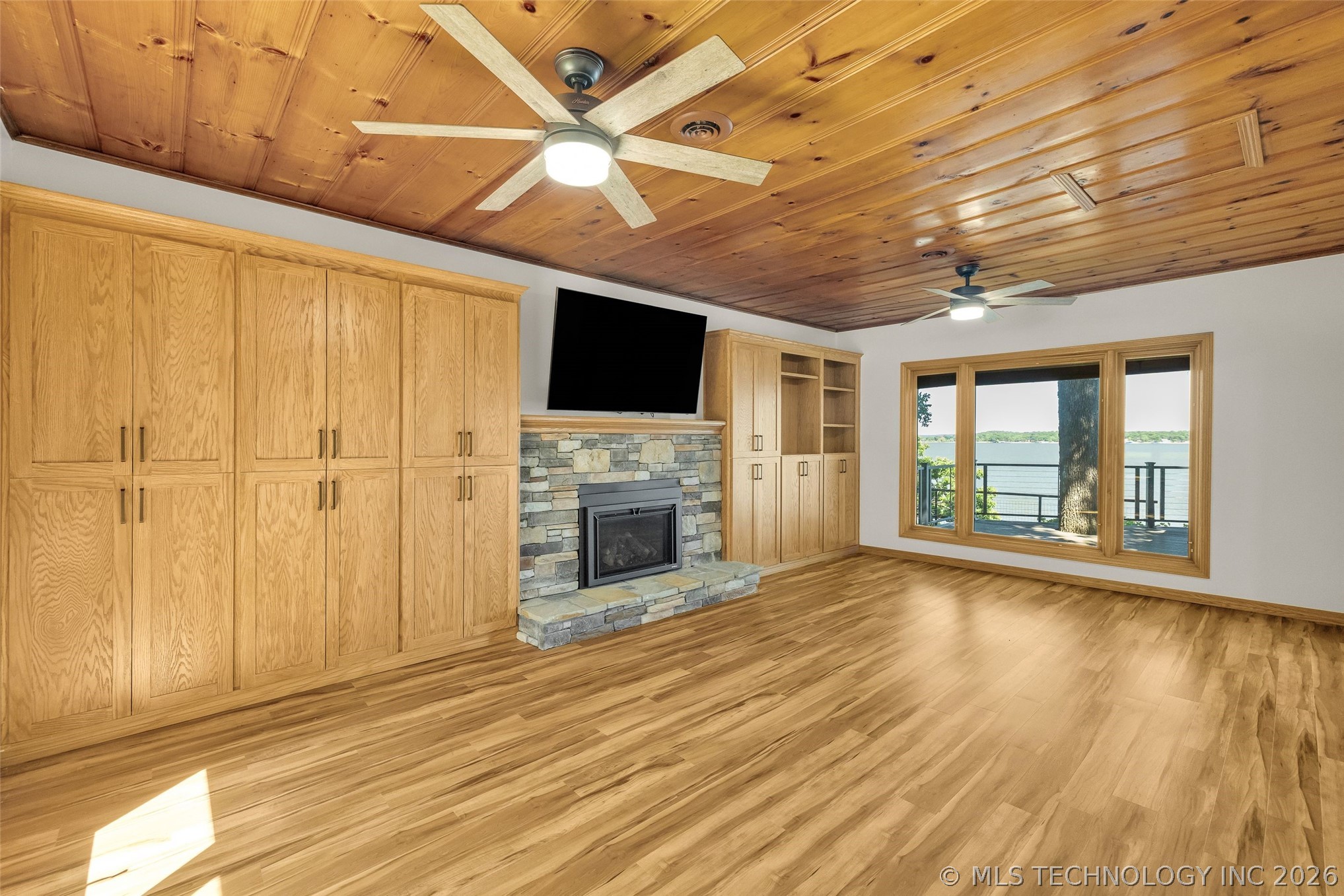 36632 S Cliff Crest Drive Property Photo 7