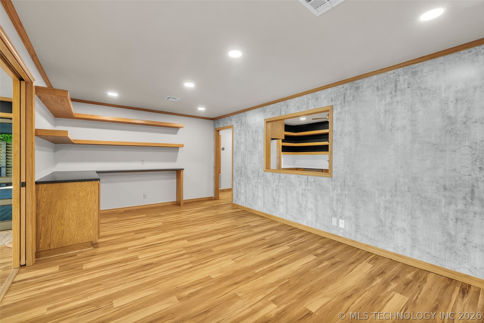 36632 S Cliff Crest Drive Property Photo 8