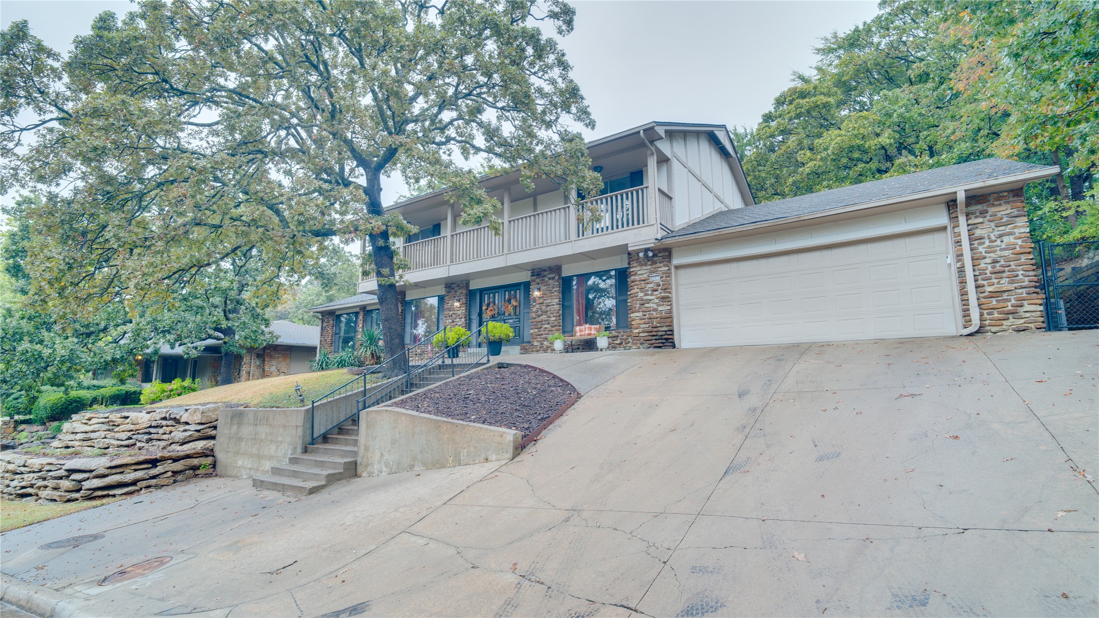 4207 E 78th Street