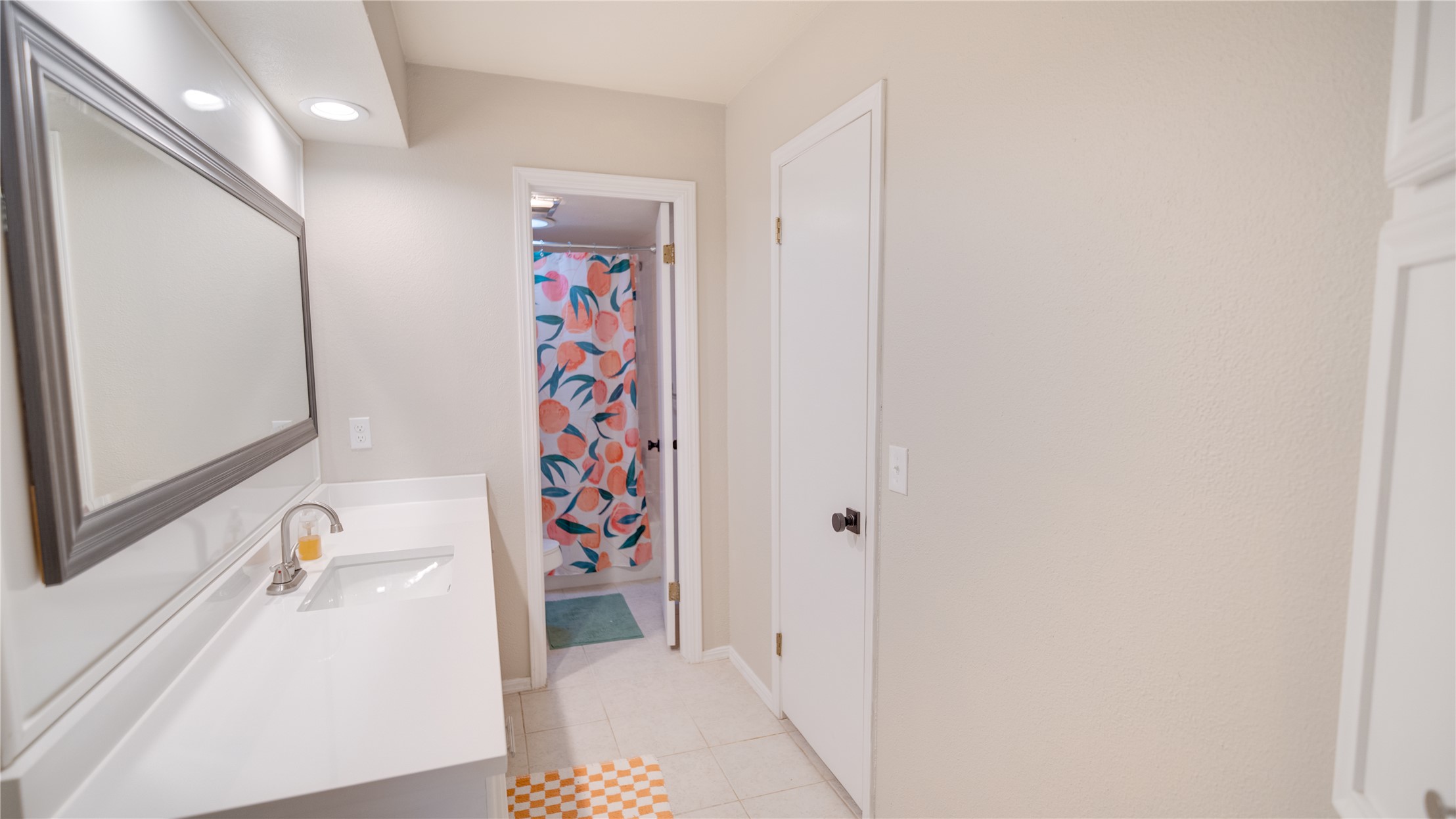 4207 E 78th Street Property Photo 24