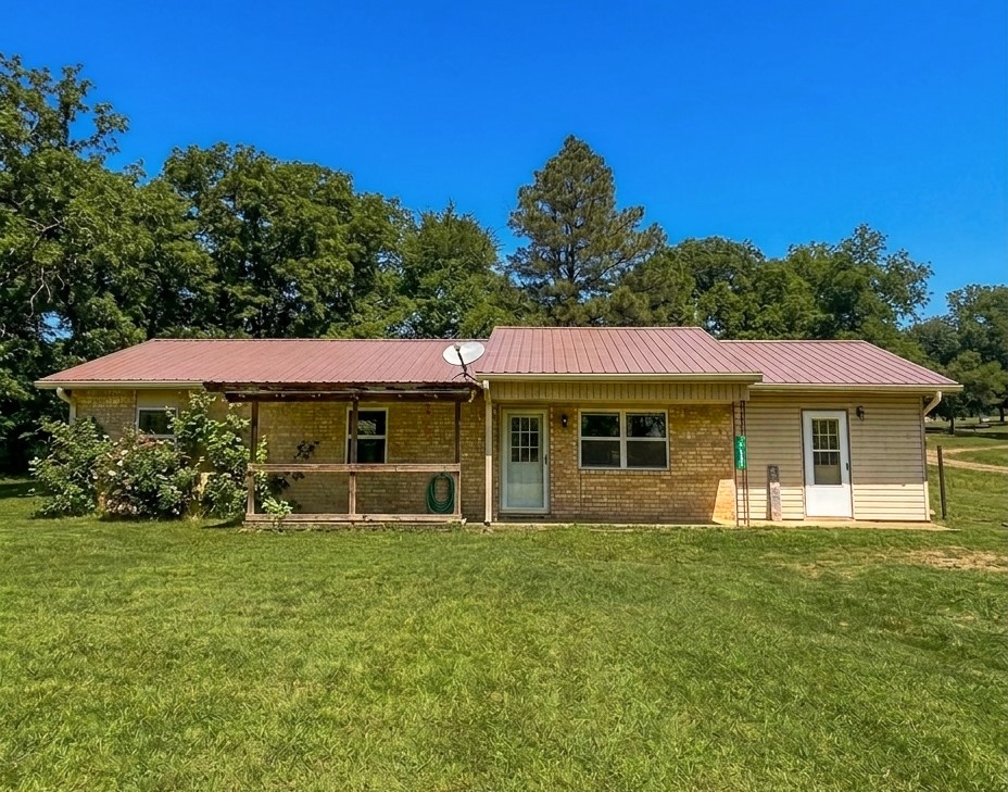 20425 P 9 B Property Photo 1