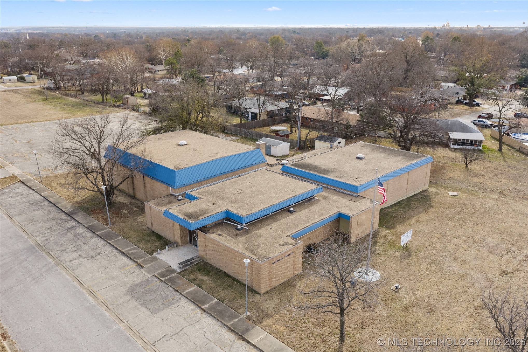 1032 Cherry Street Property Photo 2
