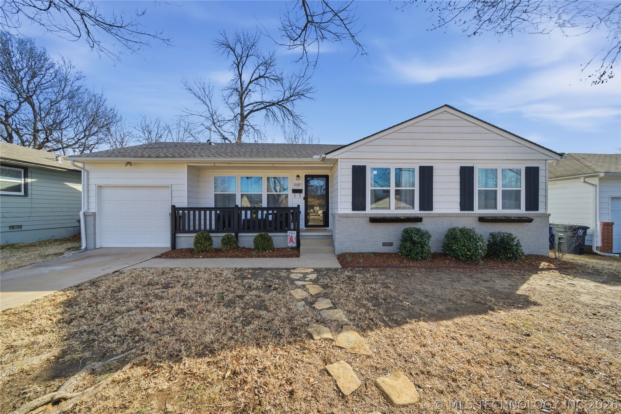 3327 S Marion Avenue Property Photo 1