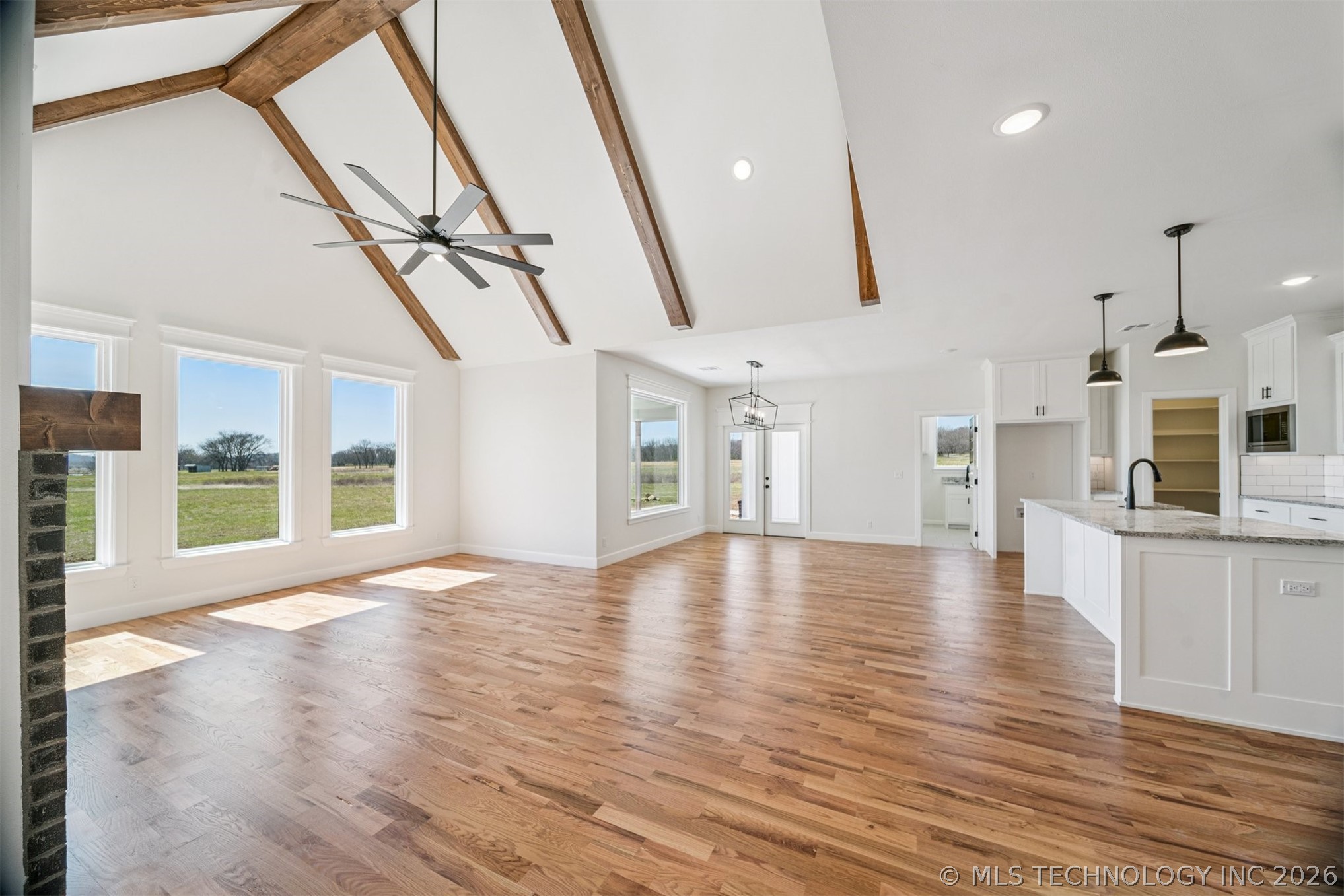 21481 S 4190 Road Property Photo 5
