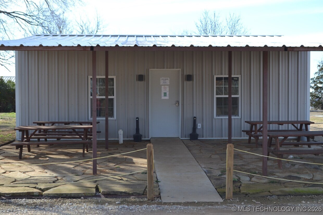 16677 Us Highway 77 Property Photo 16