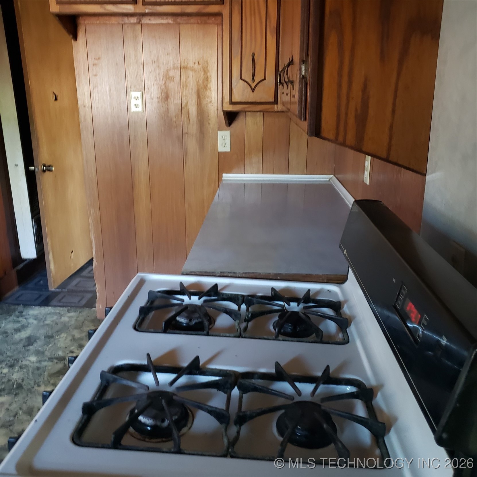 283 Highland Street Property Photo 9